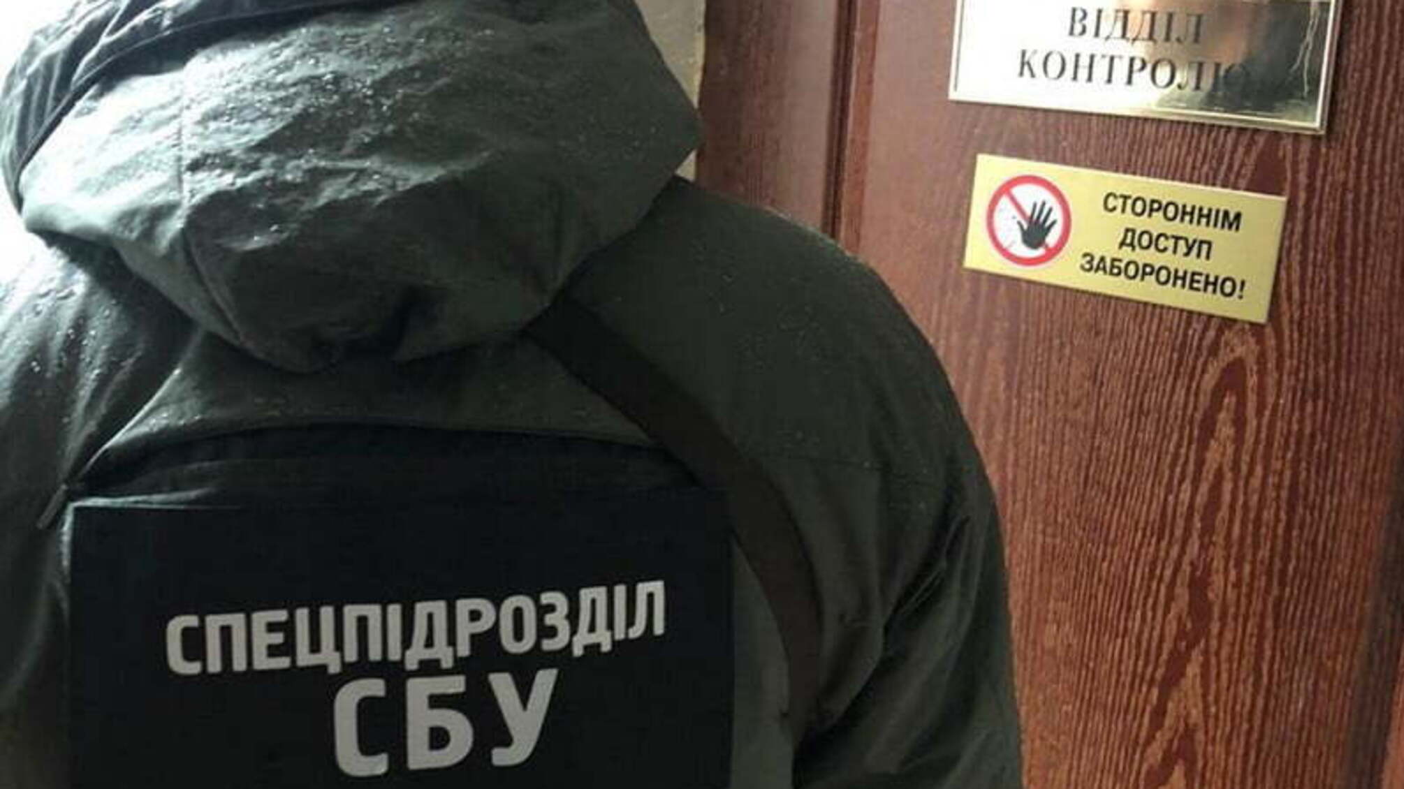 На Рівненщині податківці обкладали даниною власників алкогольних магазинів