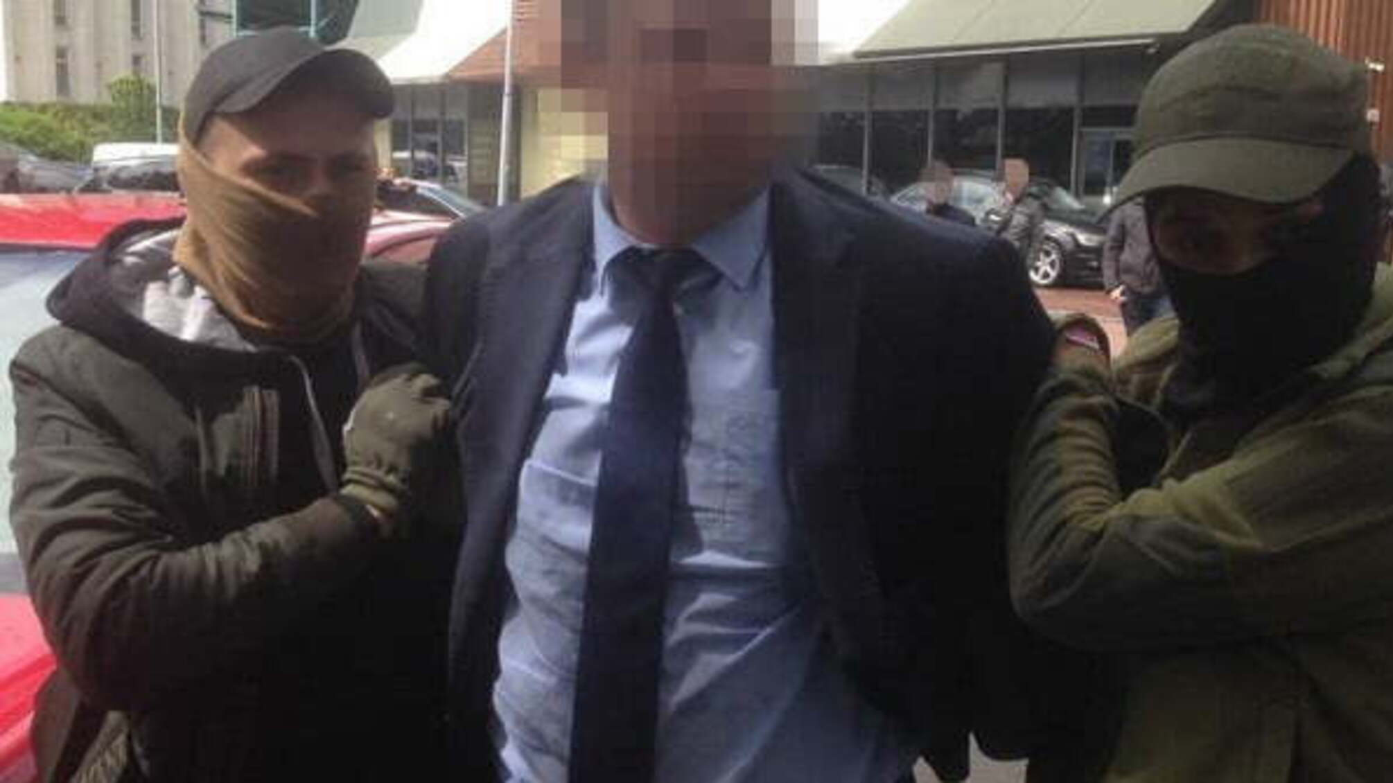 Контррозвідка СБУ викрила високопосадовця Міносвіти і науки на отриманні «відкатів» за фінансування науково-дослідних робіт в оборонній сфері