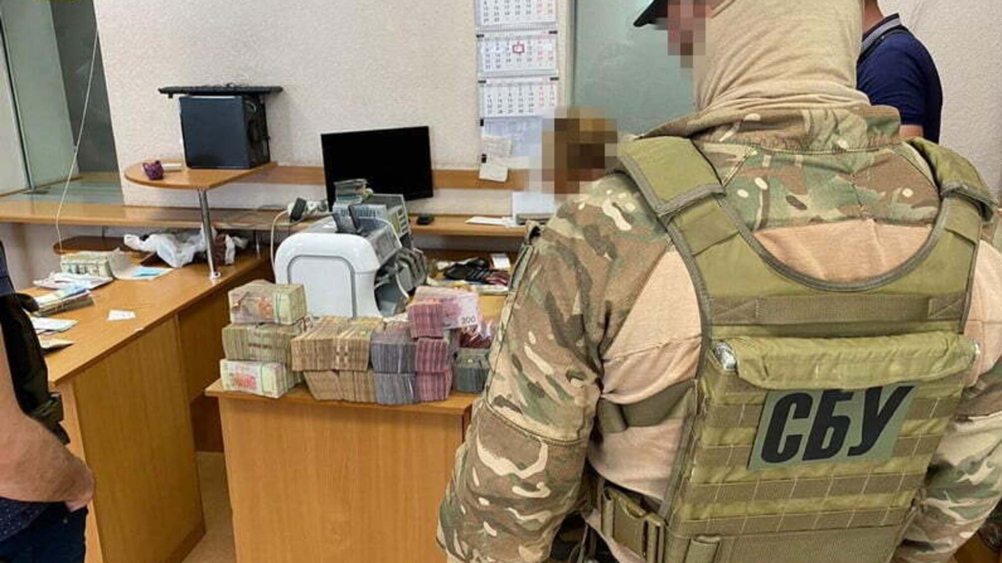 В Одесі СБУ припинила діяльність конвертаційного центру, який переводив гроші клієнтів до РФ