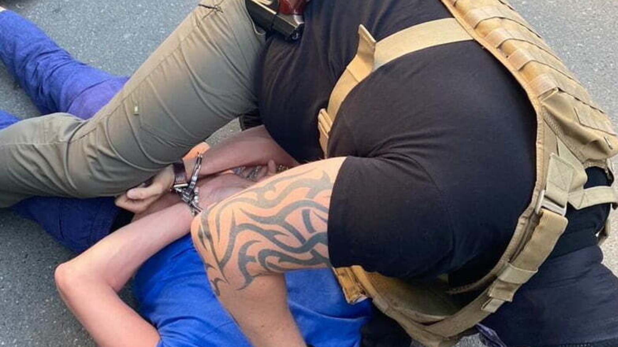 У столиці СБУ викрила легалізацію іноземців, які перебувають у міжнародному розшуку