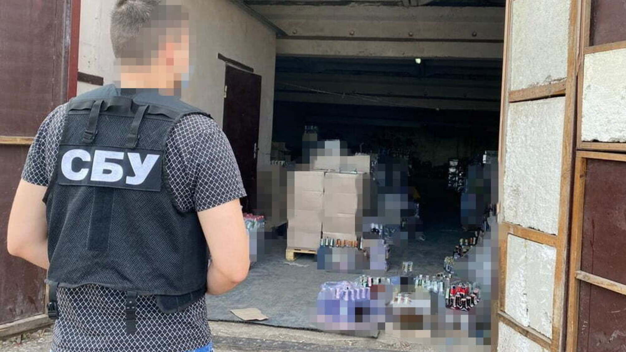 У Харкові СБУ викрила вітчизняного дистриб`ютора на спробі продажу контрафактної горілки