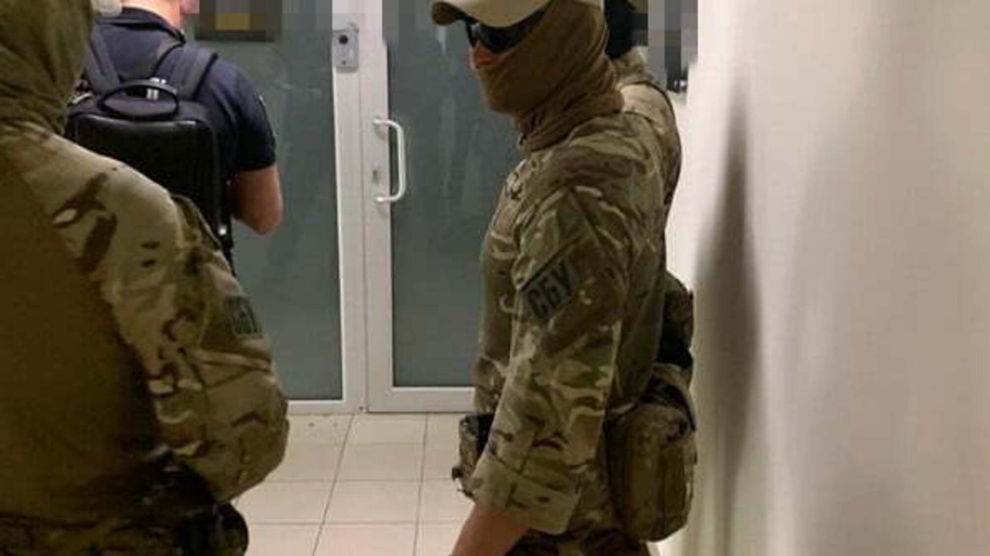 СБУ викрила посадовців Одеської міськради, які привласнили 13 мільйонів гривень на е-підручниках для школярів