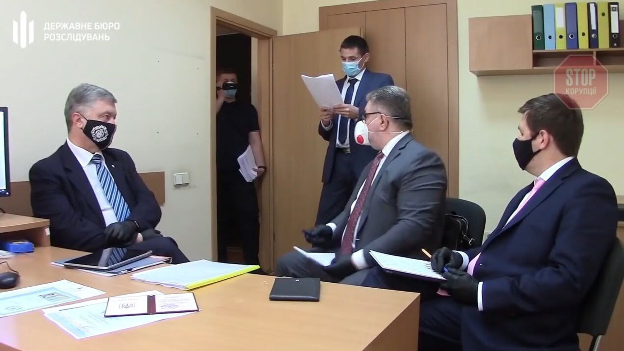 Порошенко відмовився від отримання письмового повідомлення про підозру (відео)
