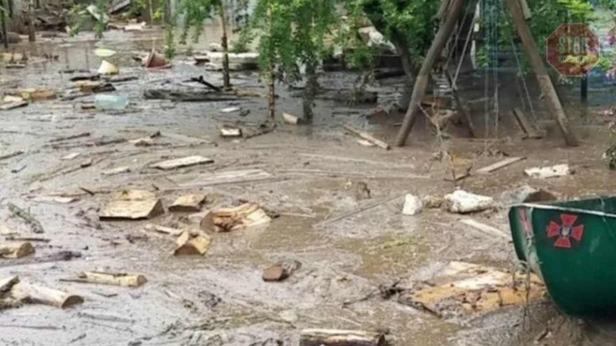 В Івано-Франківській області Нацгвардія три дні шукає зниклу після повеней жінку