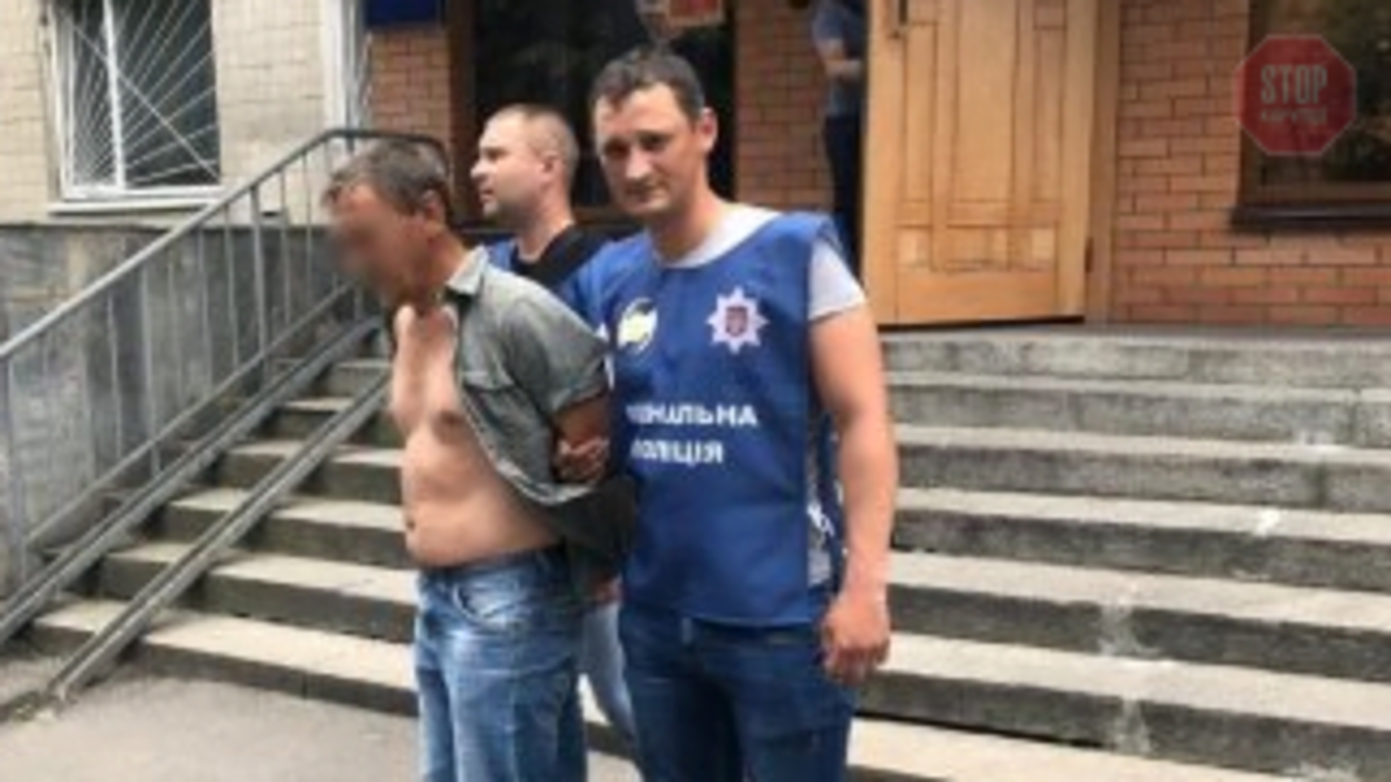 Заважав дивитися фільм: на Київщині чоловік викинув дитину у вікно (фото, відео)