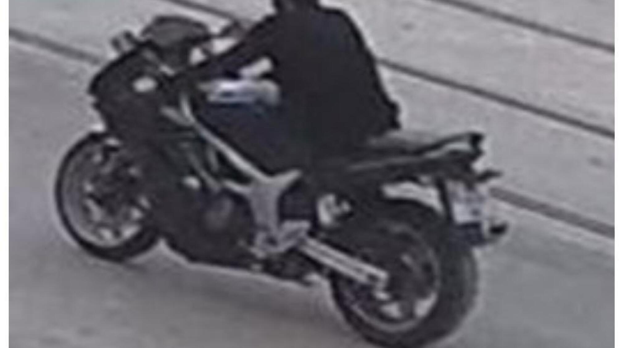 Поліцейські за лічені години розшукали викрадений у жителя Приморського району байк