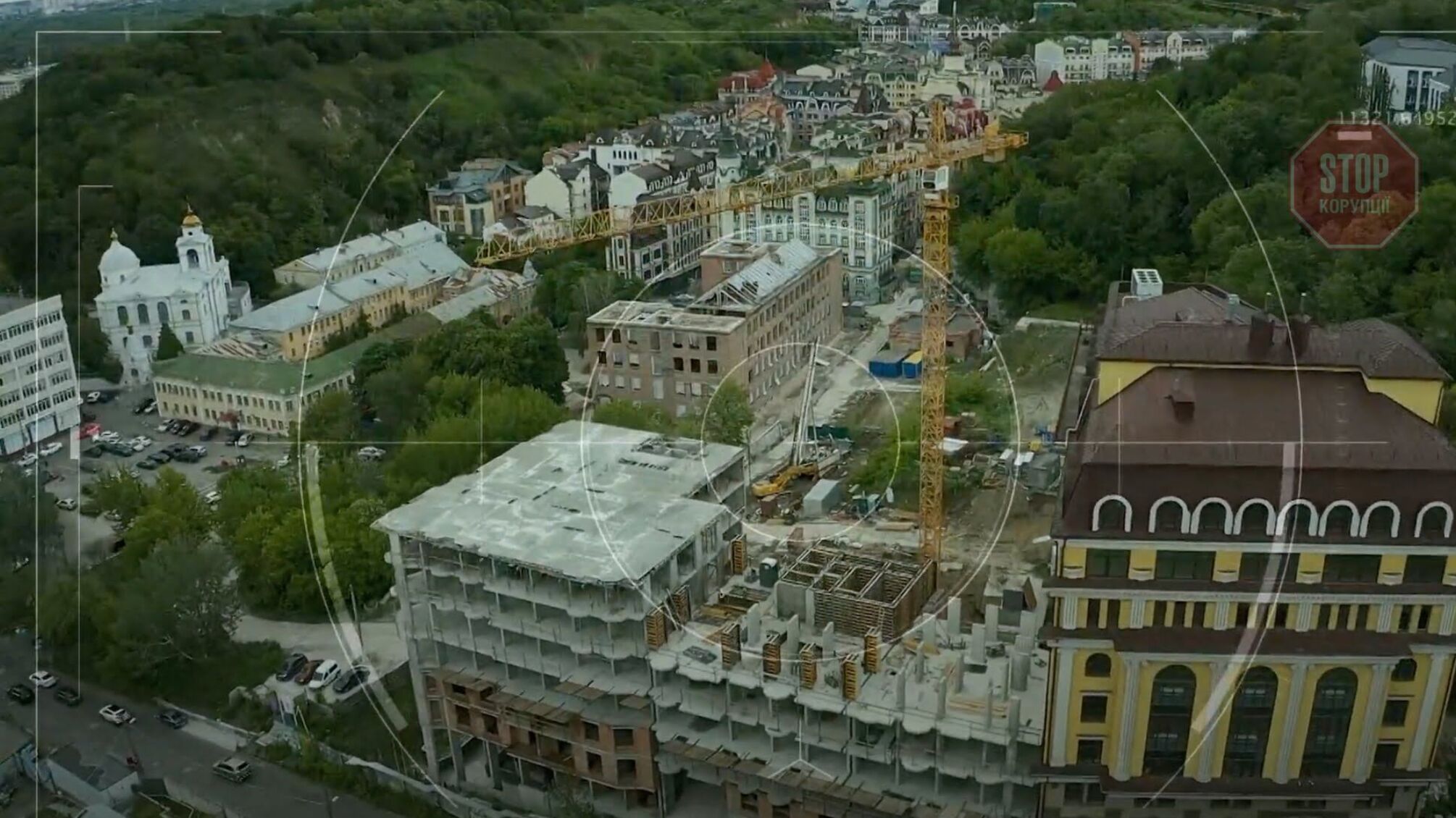 На столичному Подолі «активісти» інвестбанкіра Дудника заблокували будівництво житла для незрячих