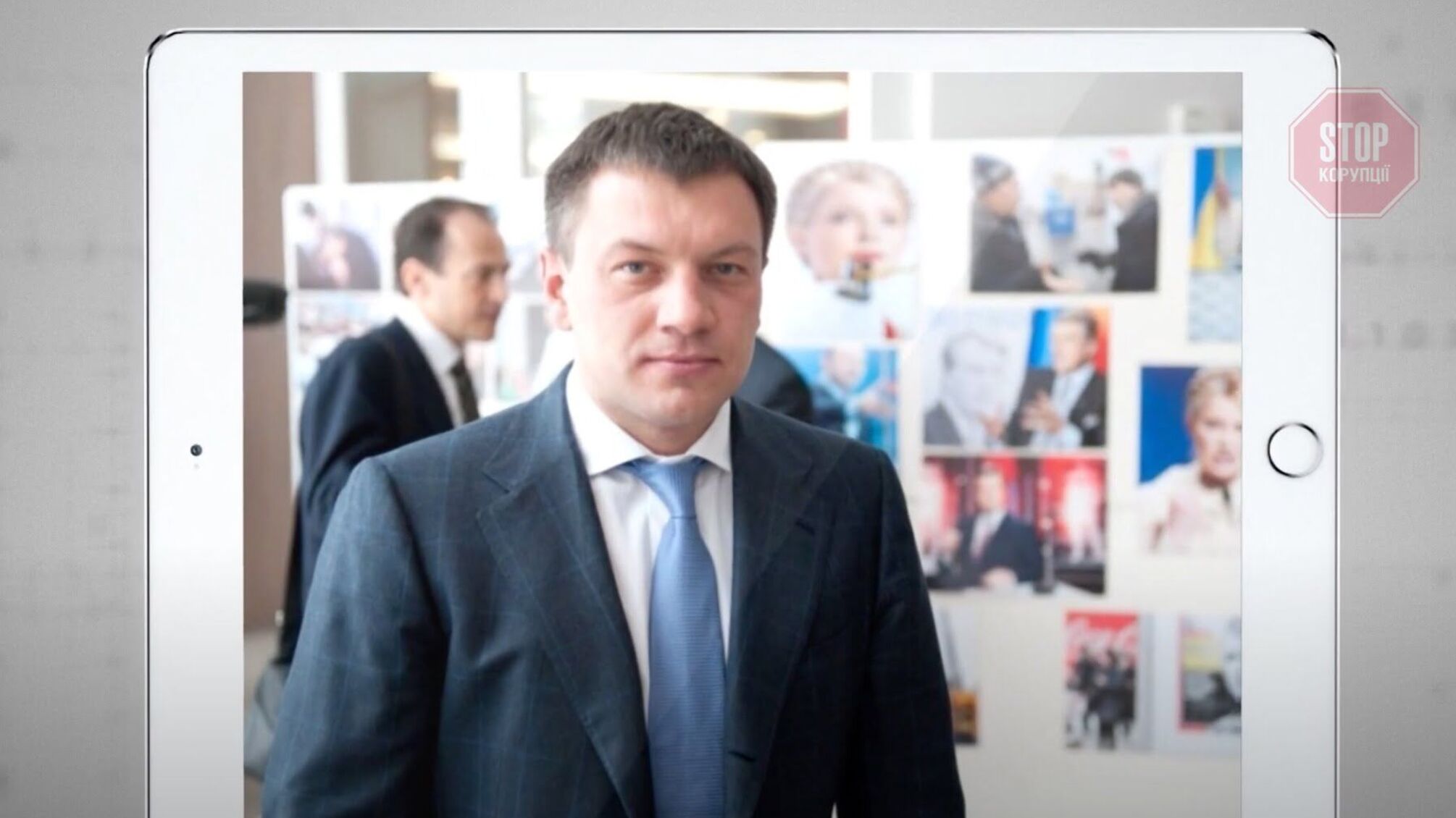 У центрі Києва псевдопаркувальники банкіра Дудника збирають гроші з автомобілістів (відео)