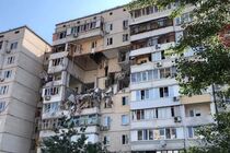 У Києві стався потужний вибух: кількість жертв встановлюється (відео 18+)