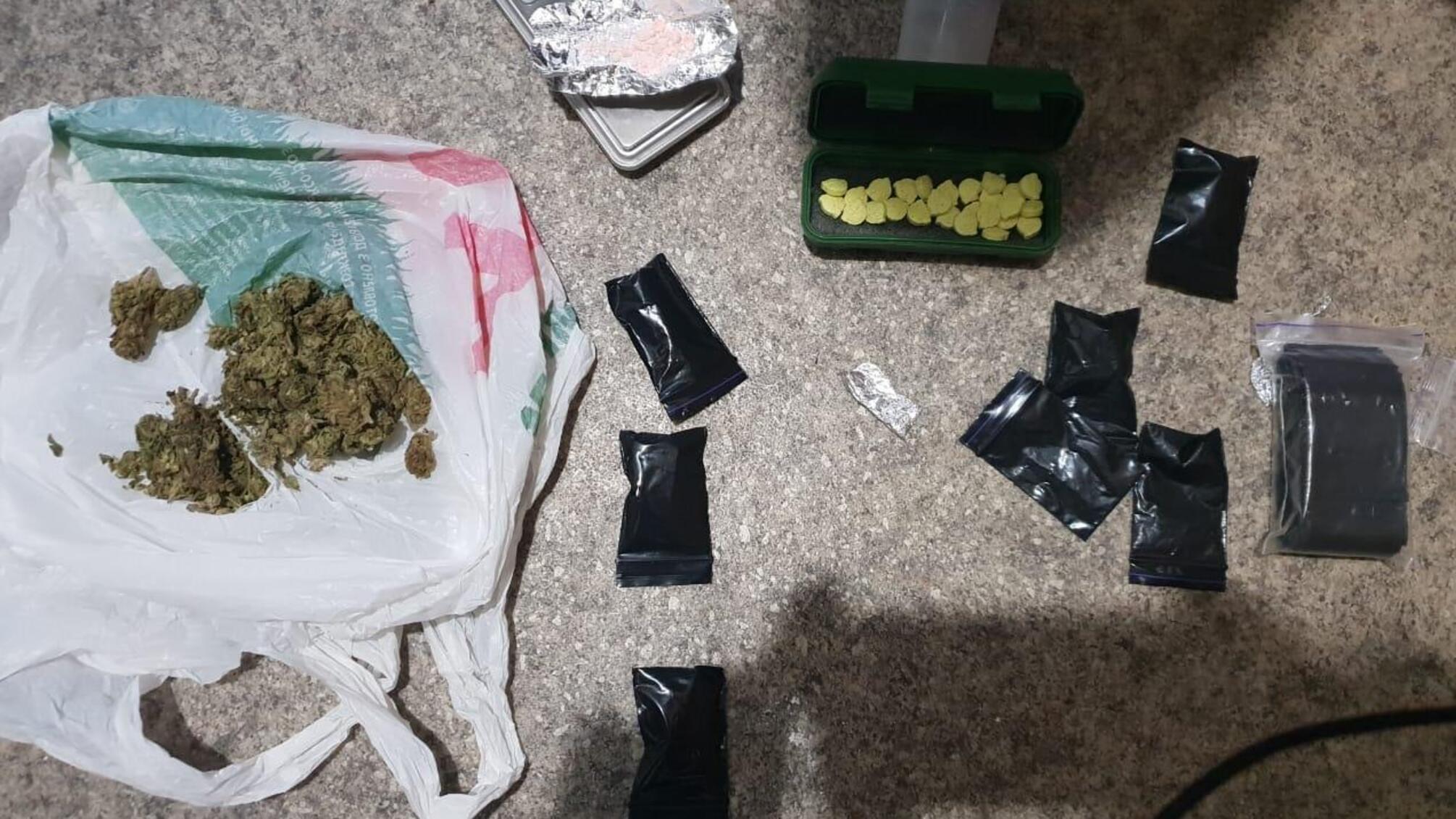 Поліція Київщини ліквідувала дві нарколабораторії та вилучила наркотики на 80 тисяч гривень