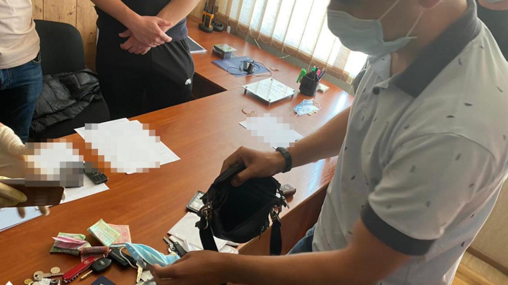 ДБР повідомило про підозру у збуті наркотиків заступнику начальника відділу одного з управлінь ДСР Нацполіції