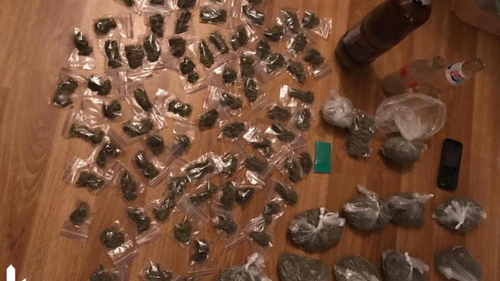 Продаж наркотиків та фальсифікованого алкоголю - посадовець Нацполіції постане перед судом