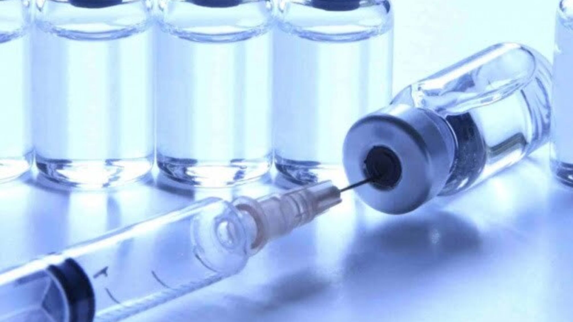 Перша вакцина проти COVID-19 у США успішно пройшла початкове тестування