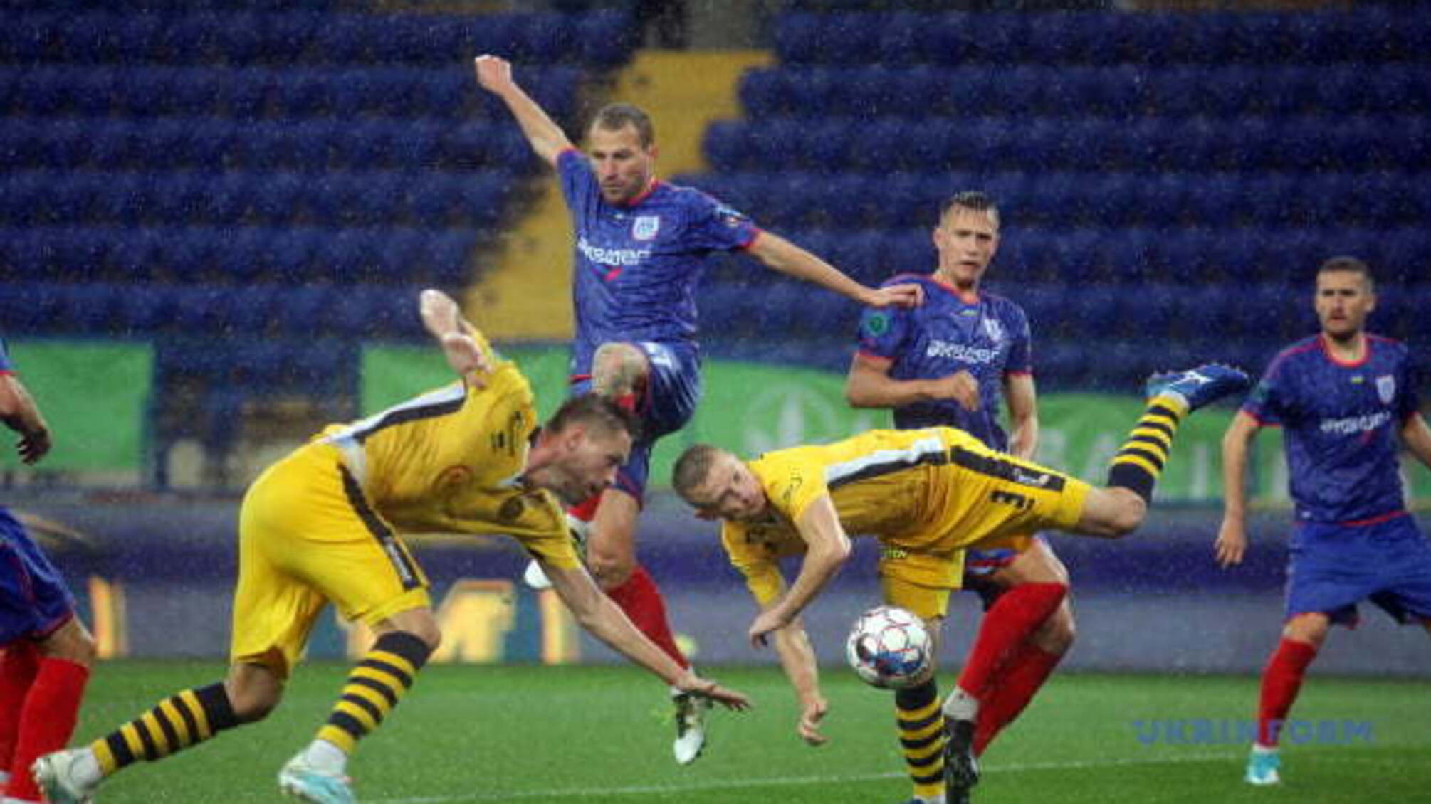 Перша ліга: «Металіст 1925» програв вдома «Авангарду»