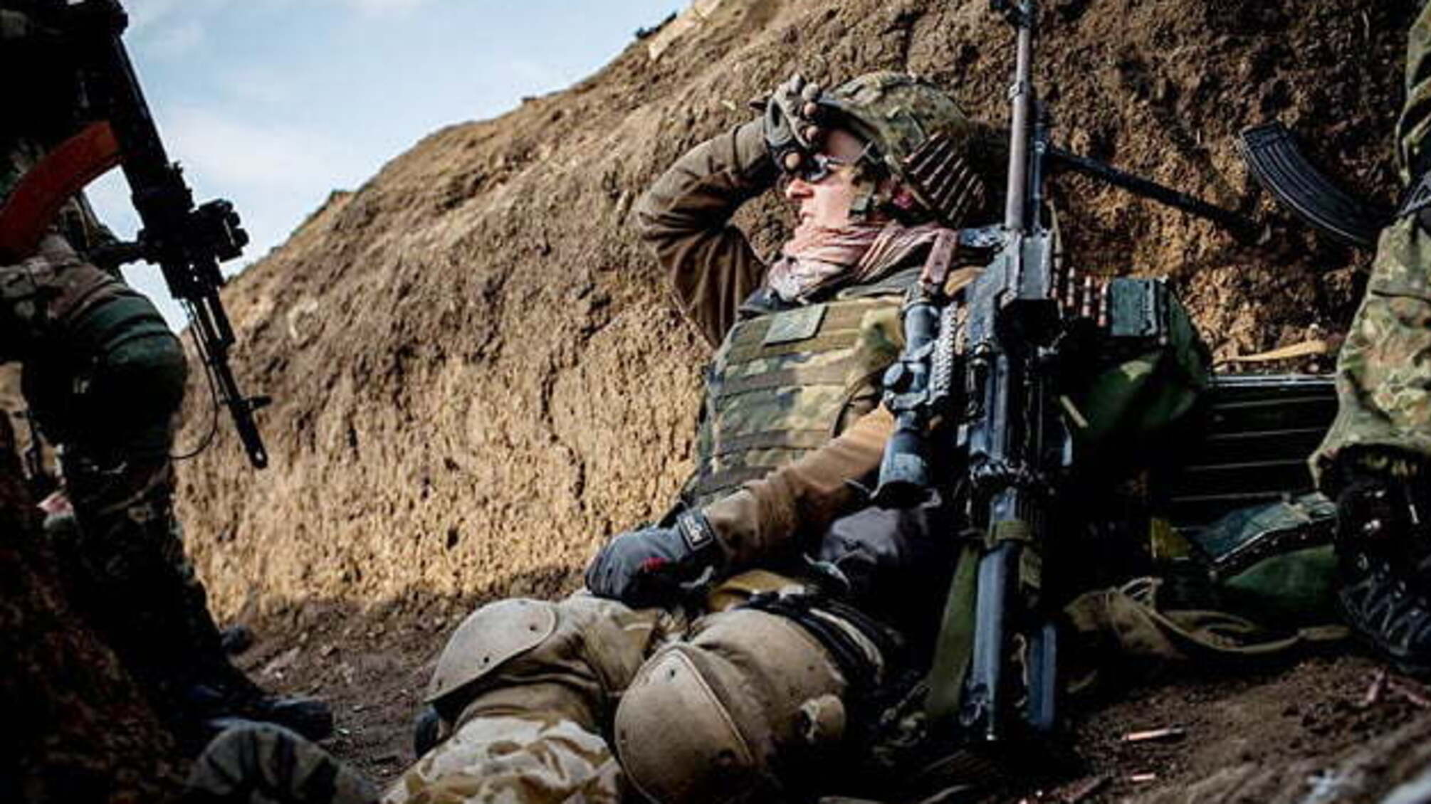 Окупанти 15 разів порушили 'тишу', поранені четверо військових