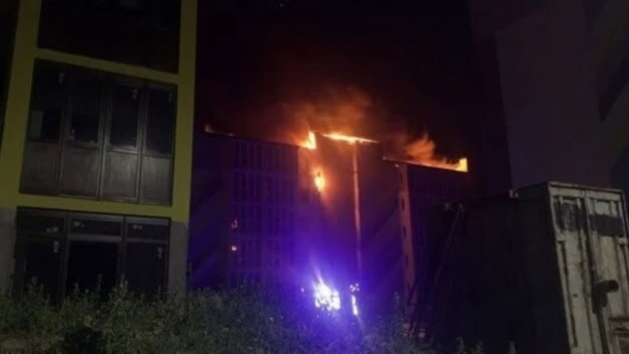 У Києві знову горіла новобудова