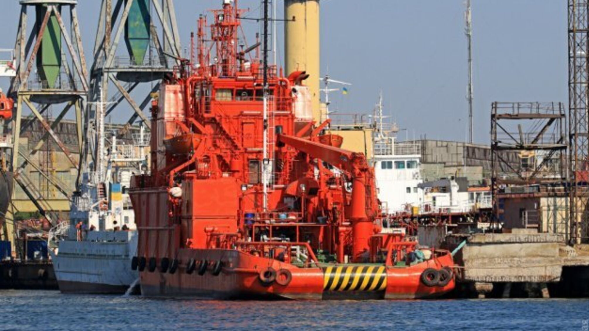 На Sea Breeze-2020 українське рятувальне судно було 'порушником з нелегалом'