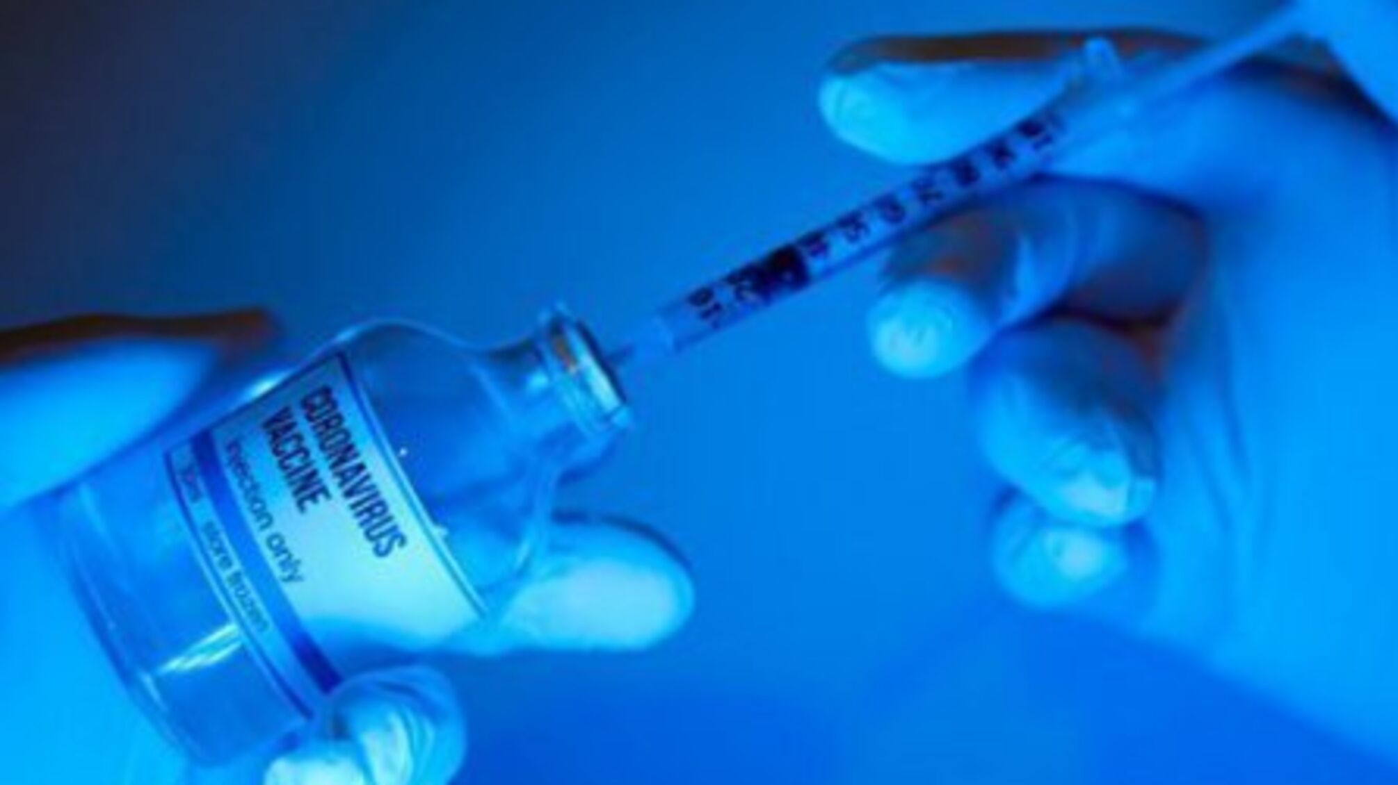 У Росії спростовують інформацію про таємну вакцинацію російських еліт від Covid-19