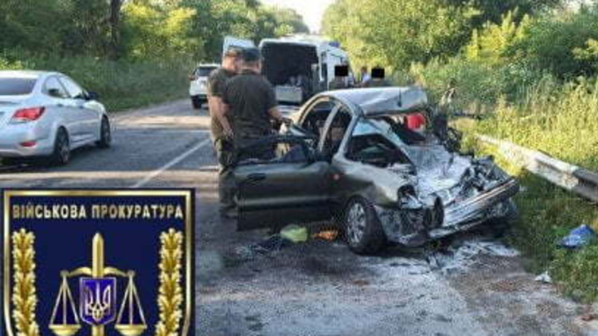 Військова вантажівка зіткнулася із легковиком: двоє людей загинули