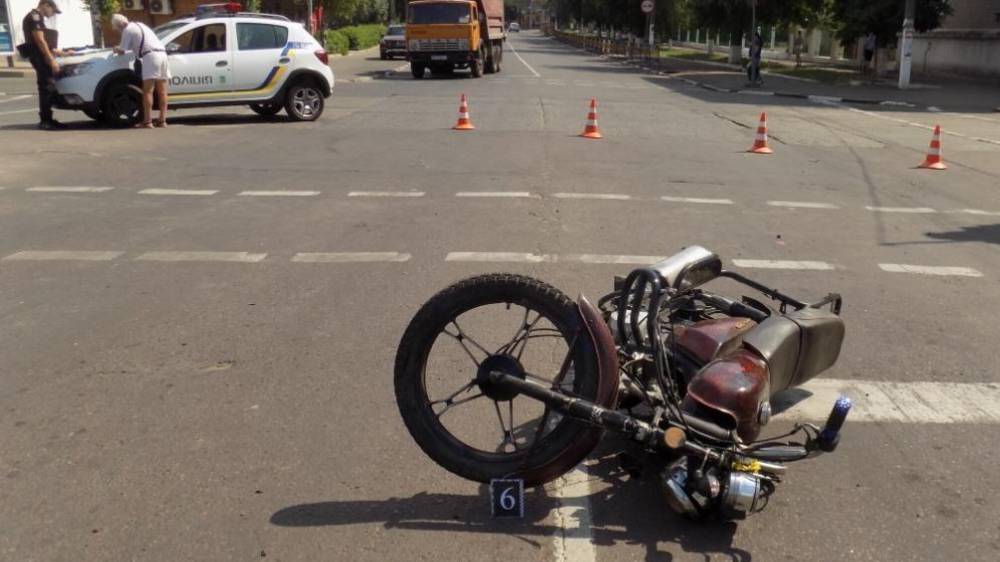 Поліцейські розслідують обставини ДТП у Подільську, в якій постраждав неповнолітній мопедист