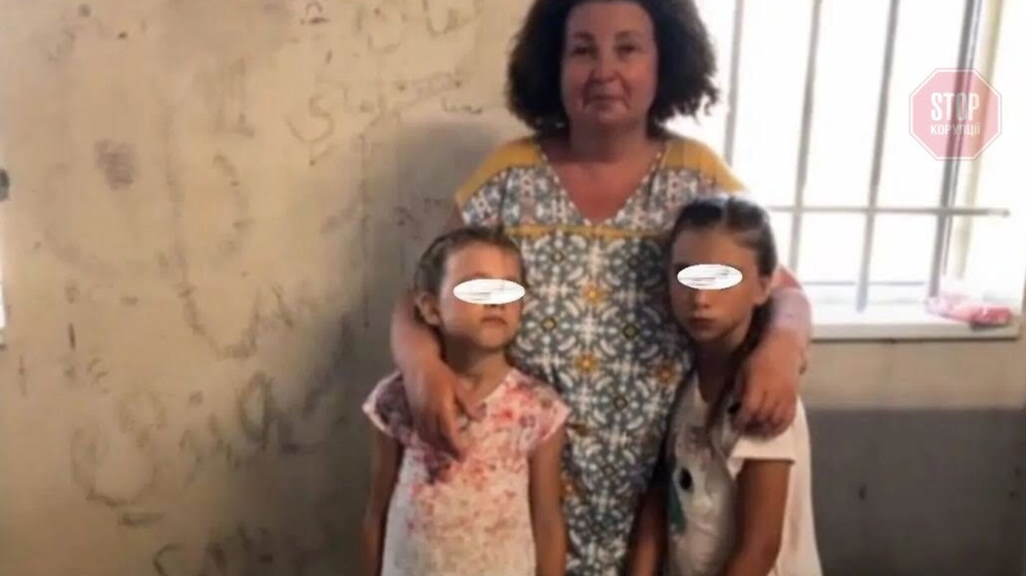 'Ставлення, як до злочинців' - українка розповіла, що пережили в грецькому ізоляторі