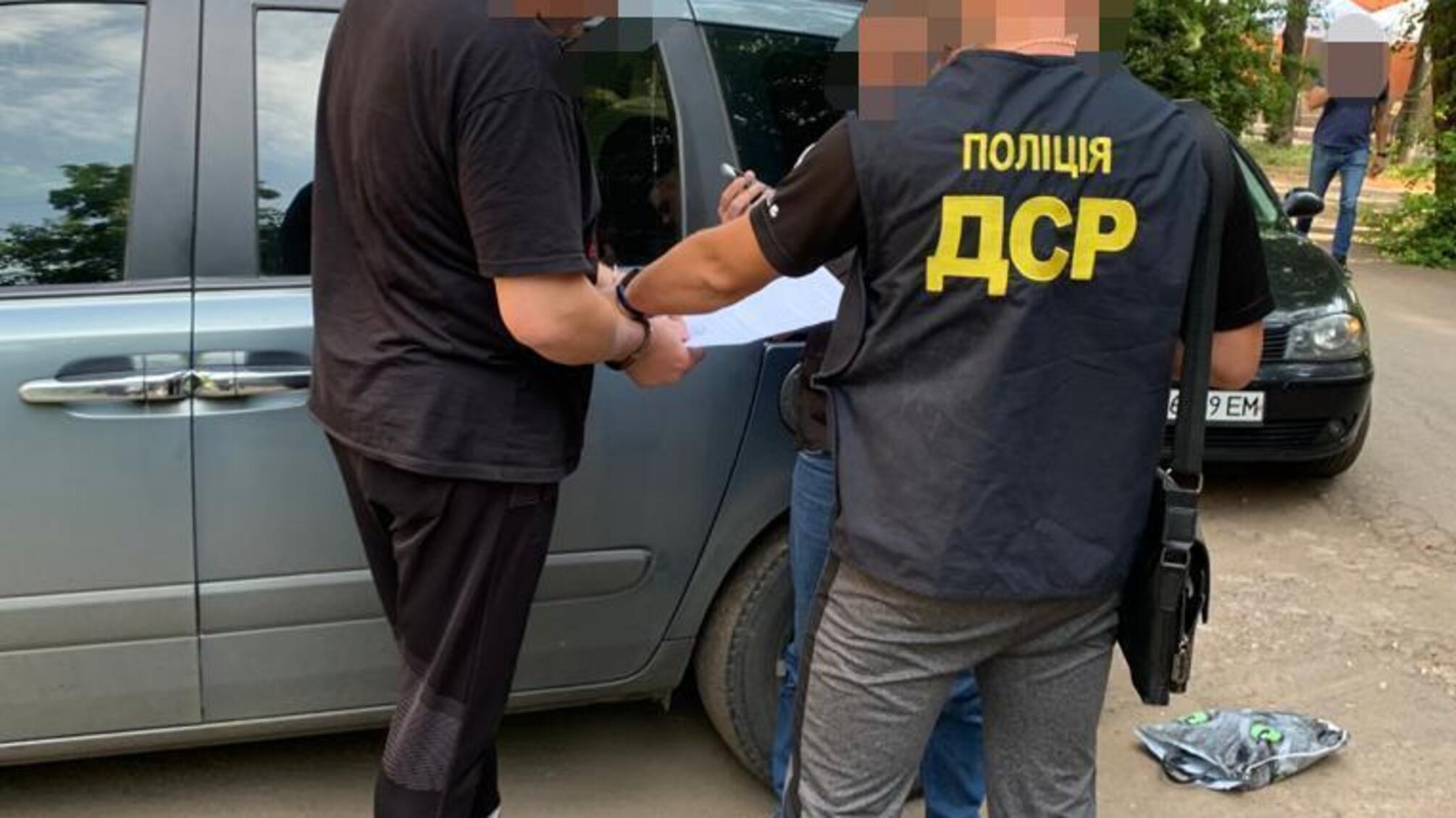 Поліцейські Львівщини затримали групу осіб, які незаконно заволоділи 6 мільйонами гривень товариства