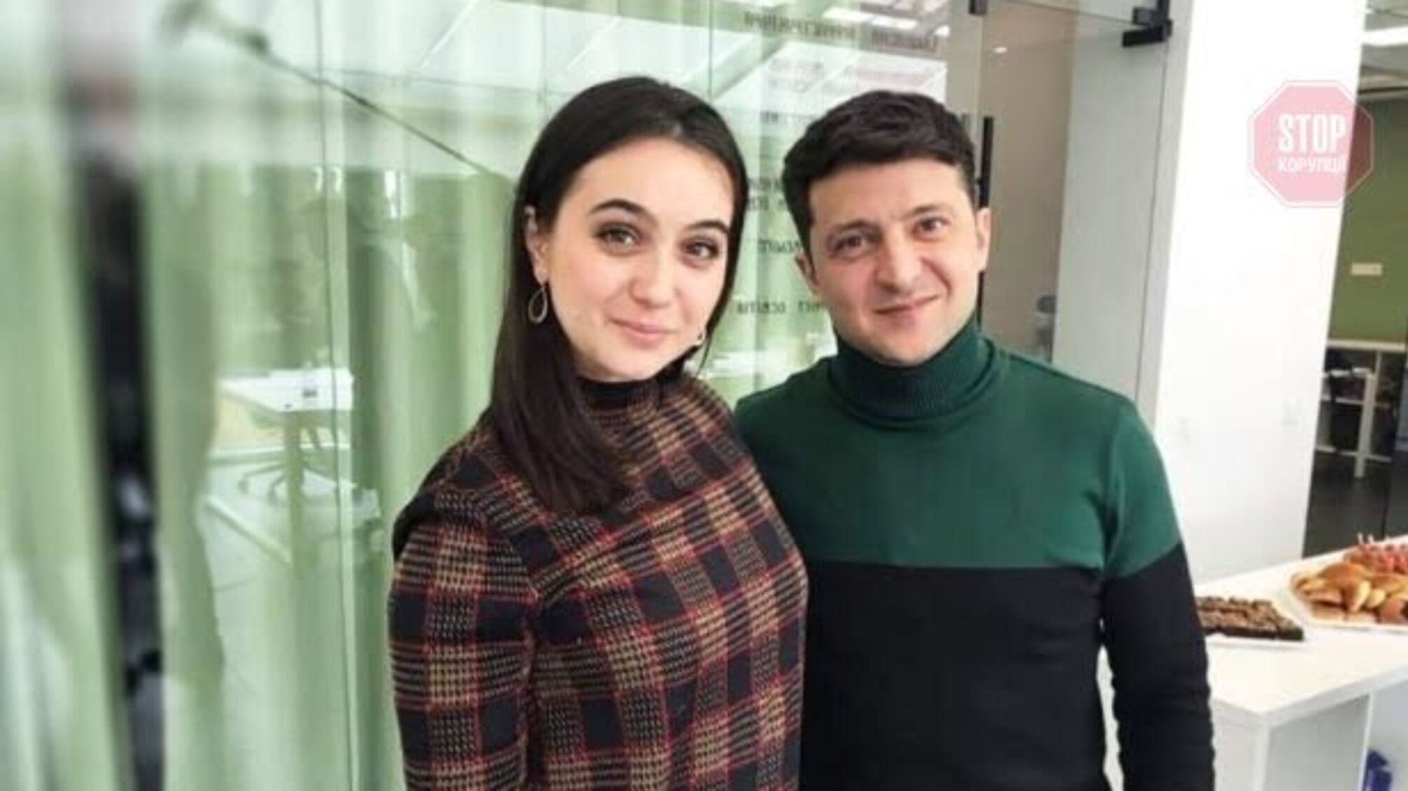 Мендель записала відеозвернення щодо її вагітності від Зеленського