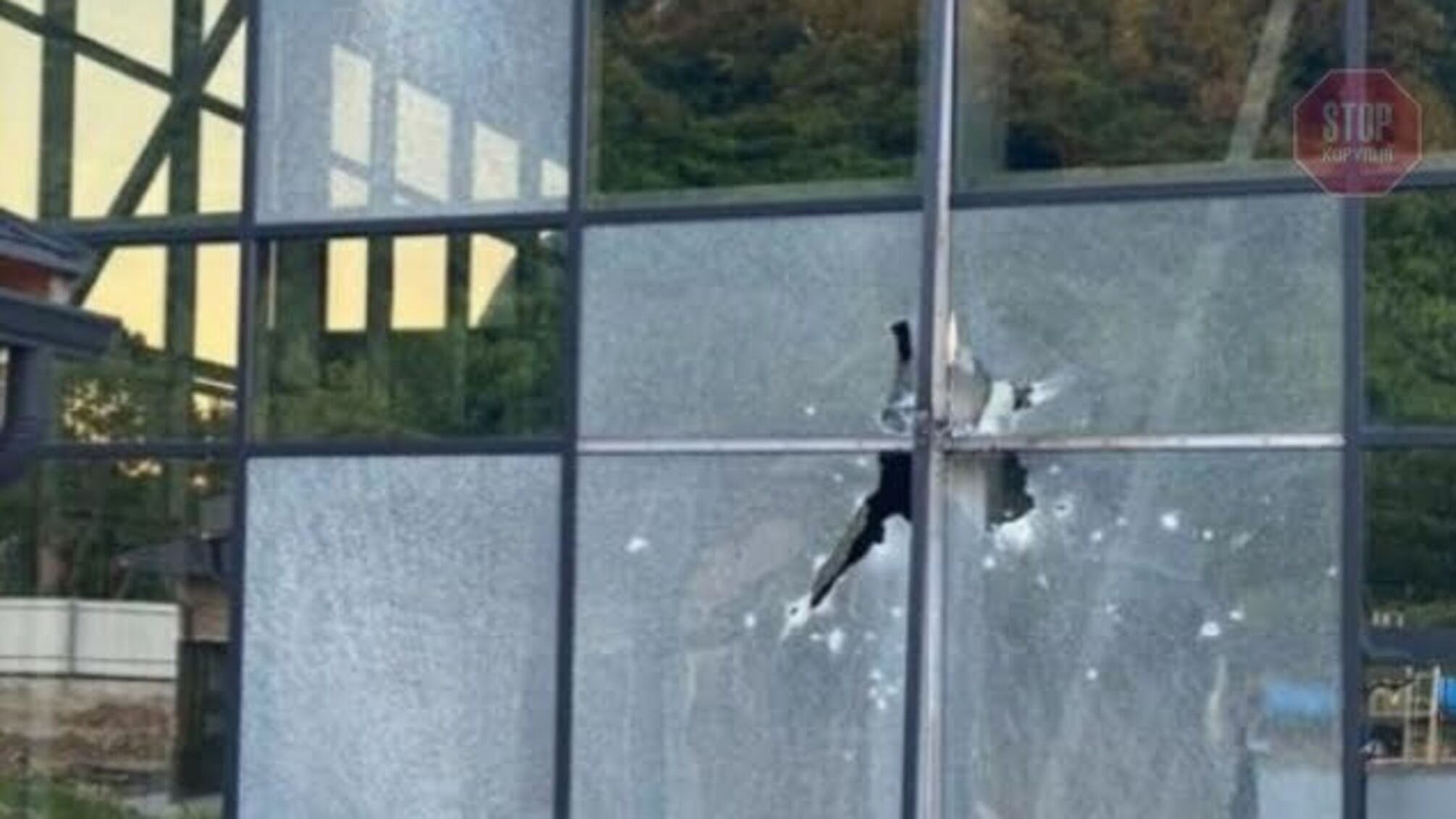 На Закарпатті обстріляли комплекс відпочинку з РПГ (фото)