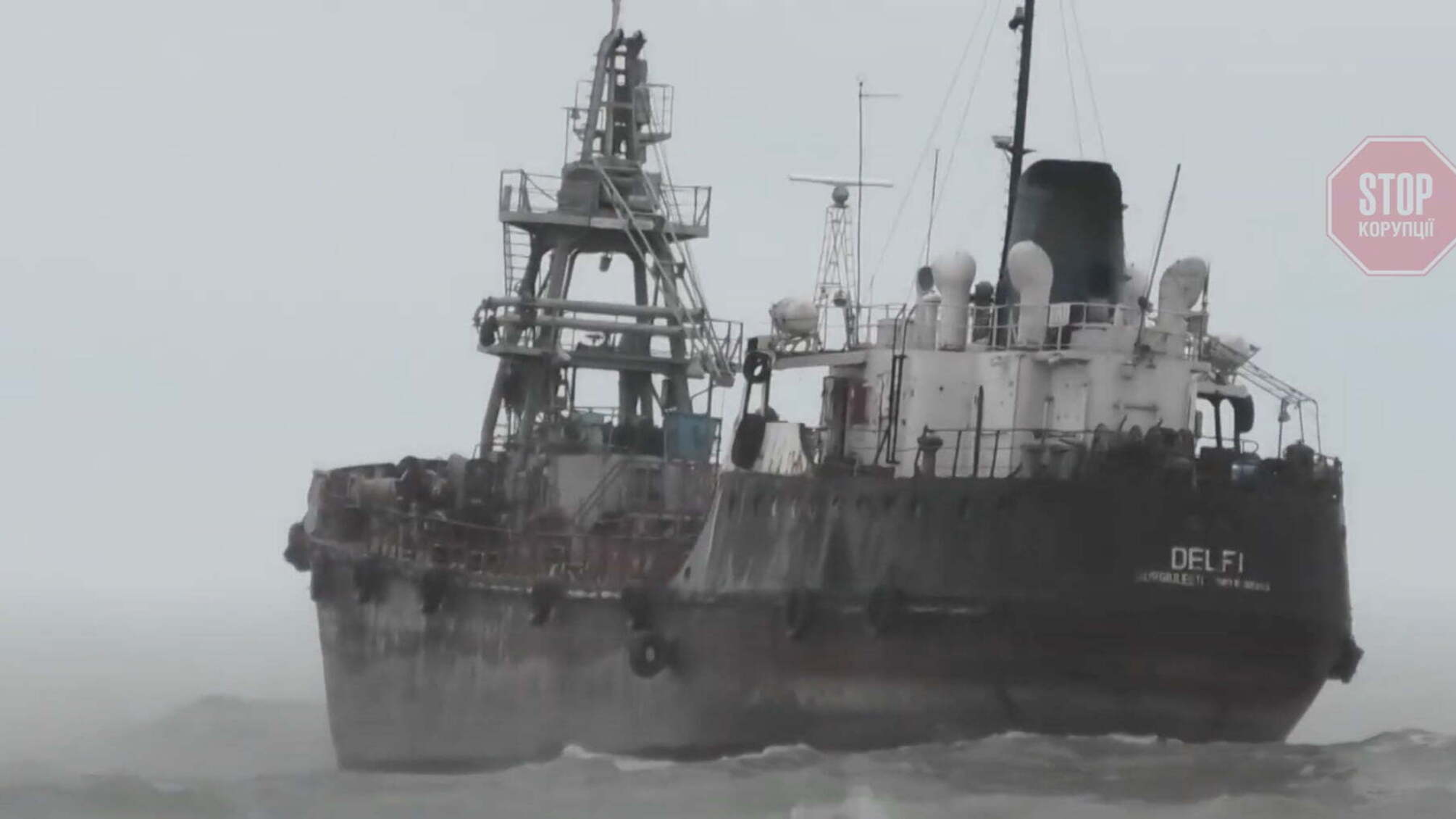 Бензоколонка контрабандистів: танкер «Delfi» опинився в Одесі незаконно, – правоохоронці