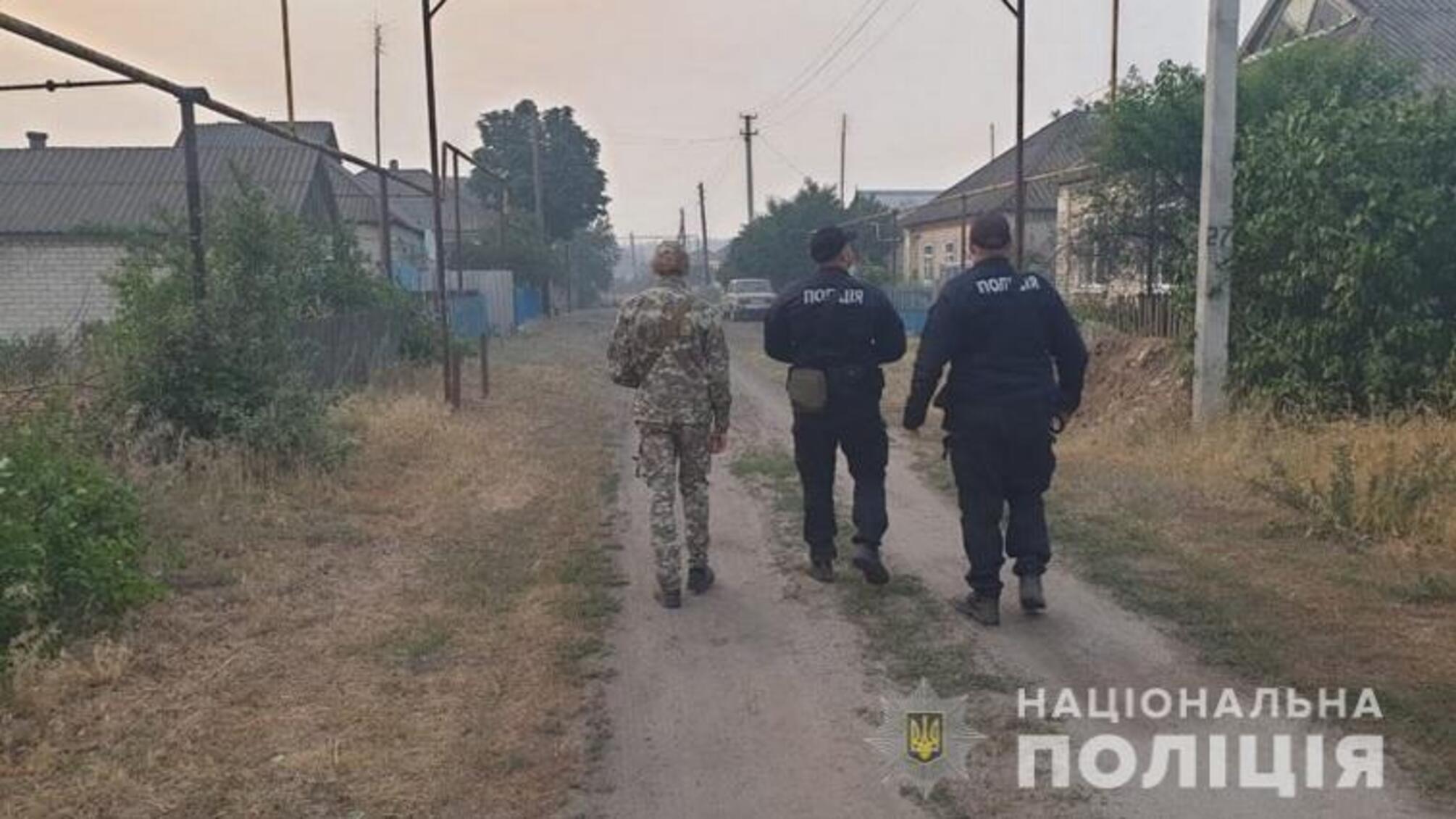 На Луганщині поліція, ДСНС, військові та лікарі продовжують працювати на місті ліквідації лісових пожеж