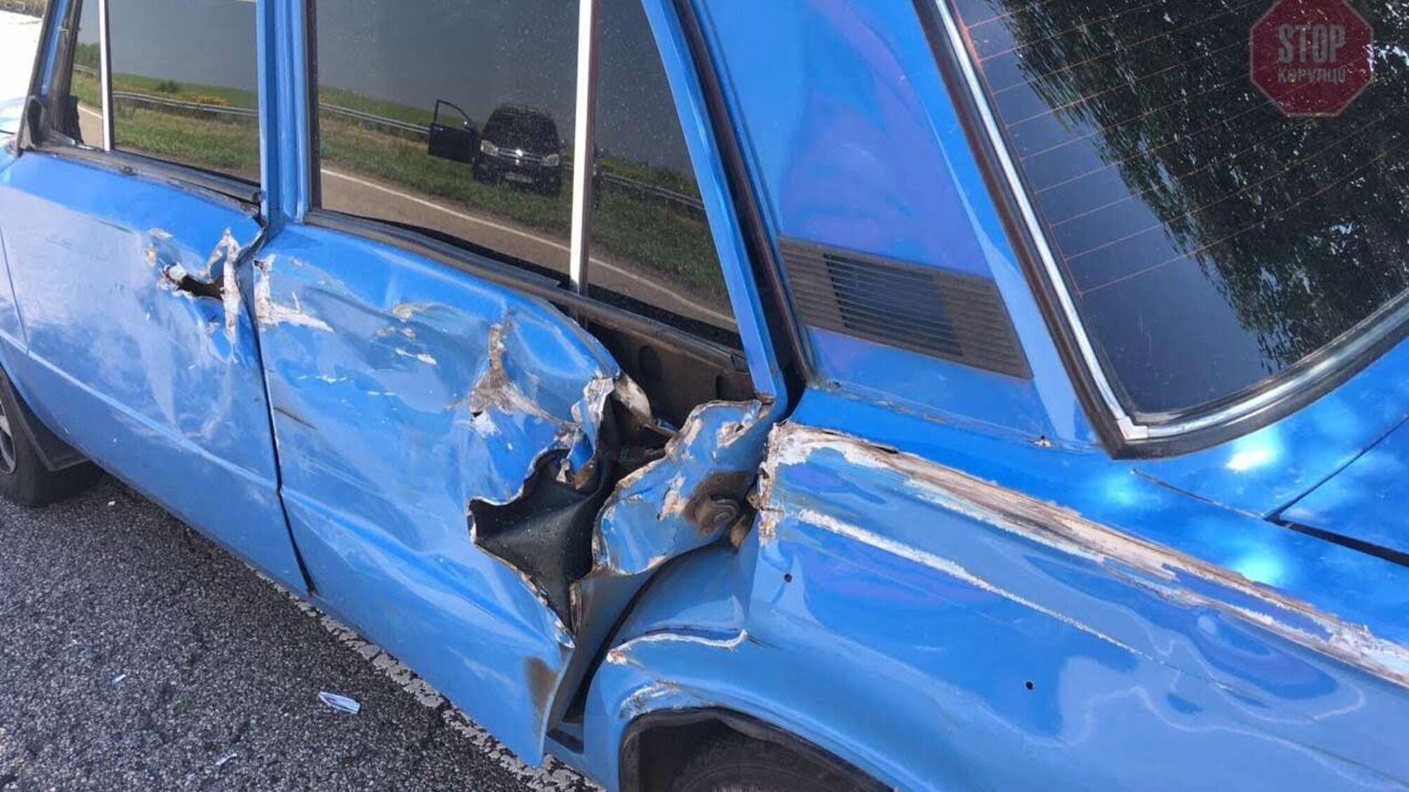 На Дніпропетровщині вантажівка насмерть збила патрульного (фото)