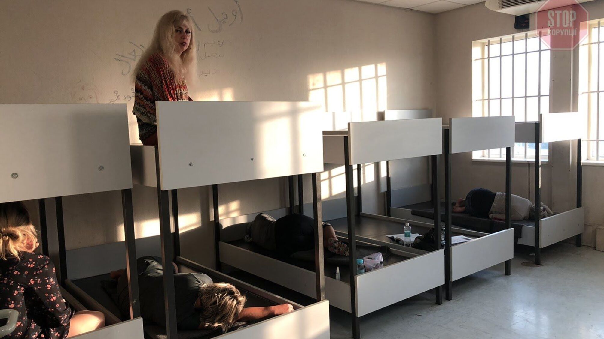 В одному з аеропортів Афін затримали 17 українців – подробиці