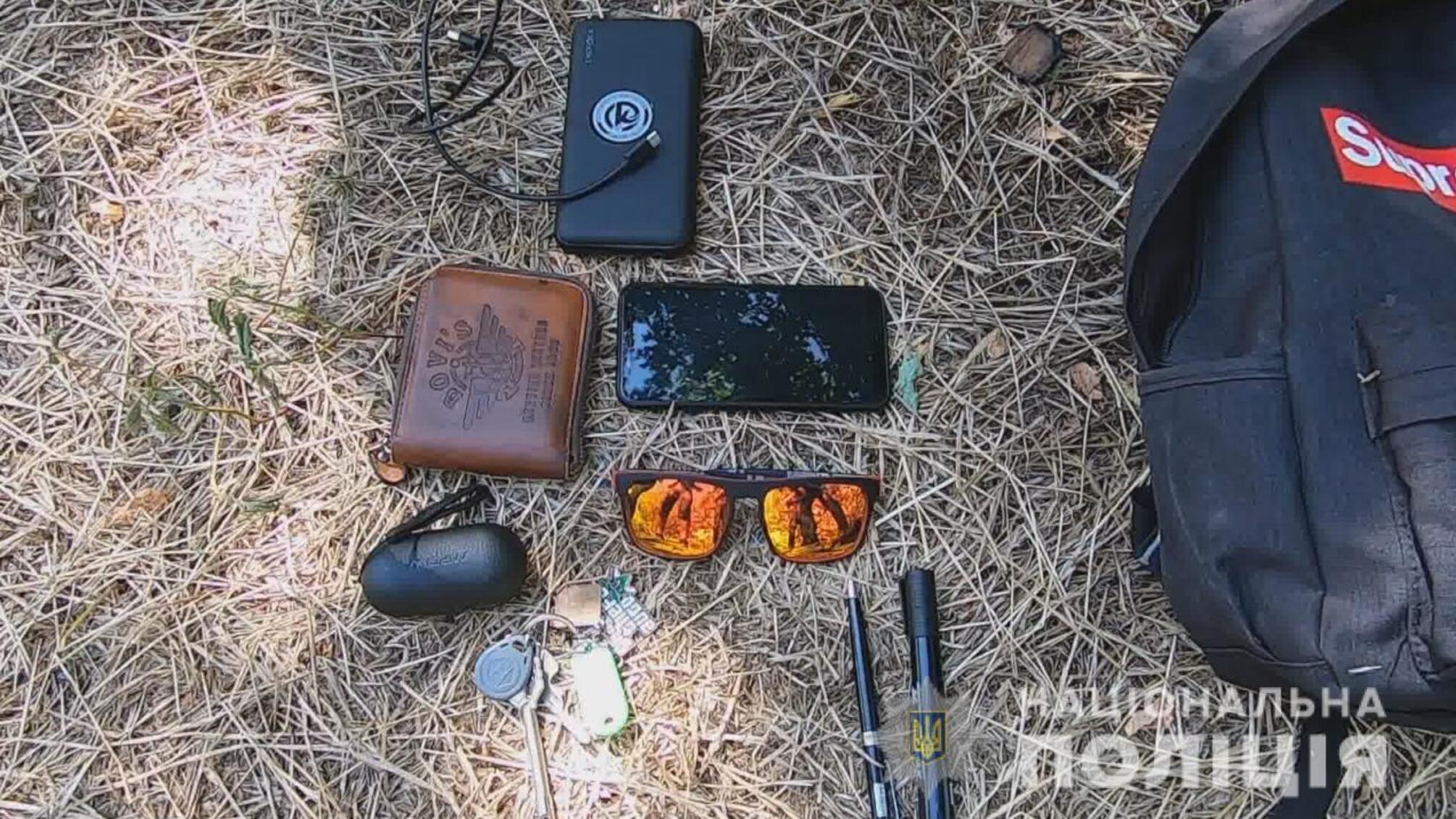 Правоохоронці оперативно затримали жителя Одещини, який обікрав відпочиваючого на пляжі «Відрада»