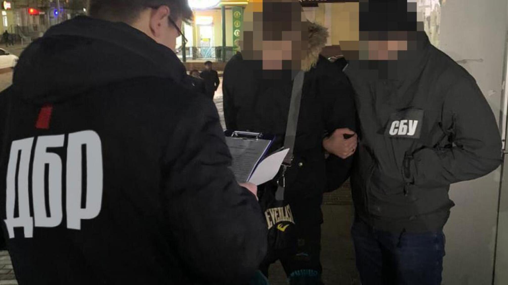 Інспектор відділу протидії кіберзлочинам Житомирщини постане перед судом через хабар та шахрайство