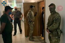 СБУ спільно з поліцією проводять обшуки в “Укрзалізниці”