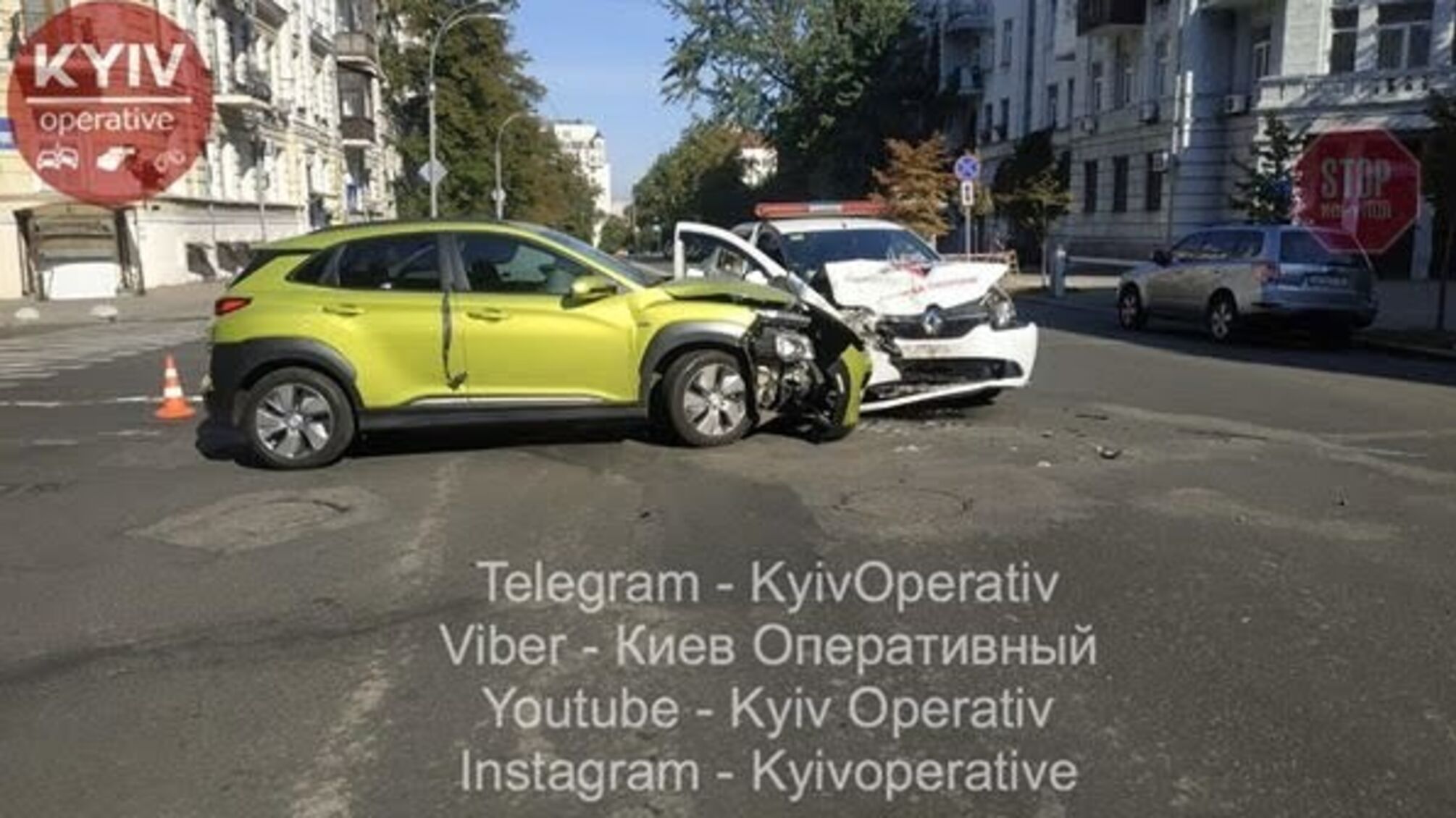 ДТП у столиці: водій джипу влетів у автівку служби охорони