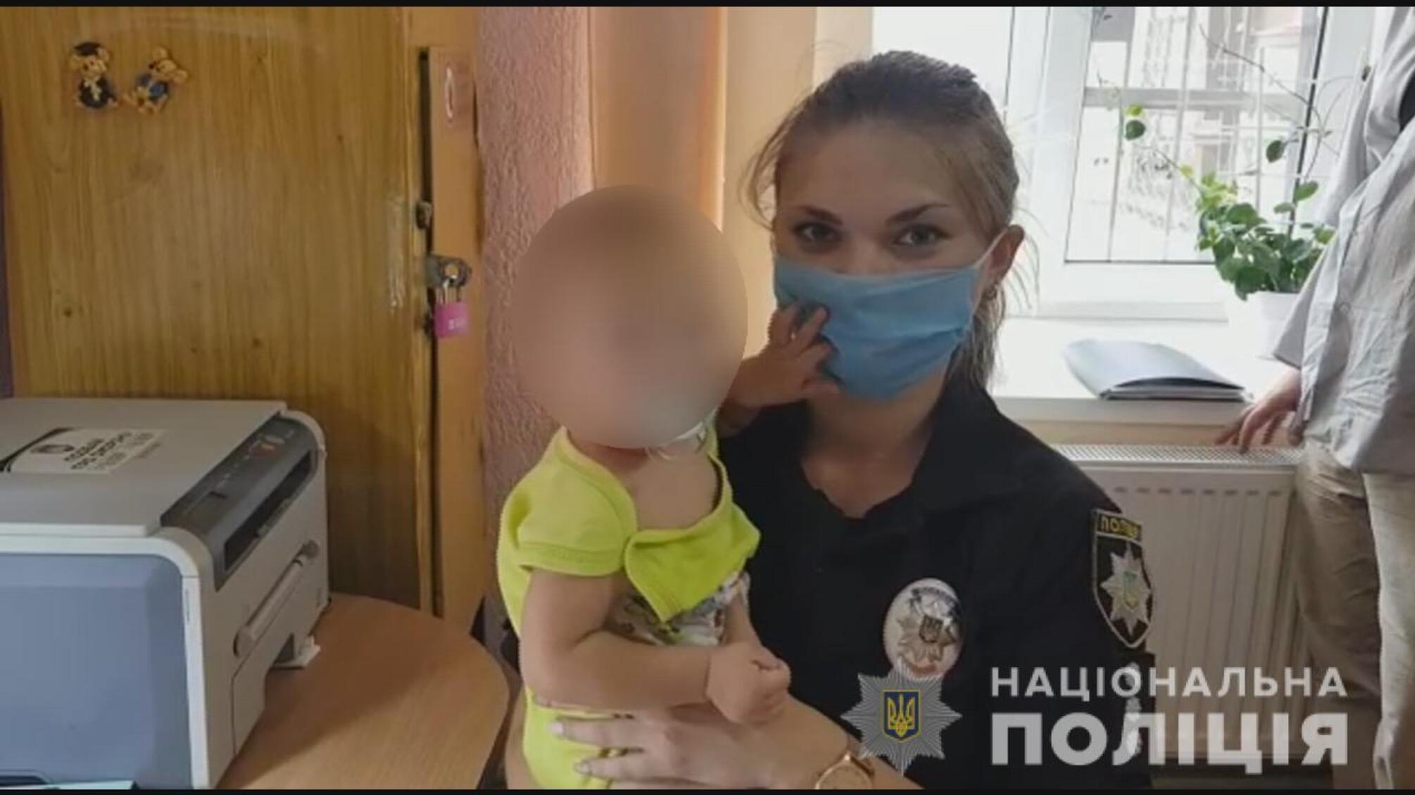 Одеські поліцейські опікуються долею семимісячного жителя Малиновського району