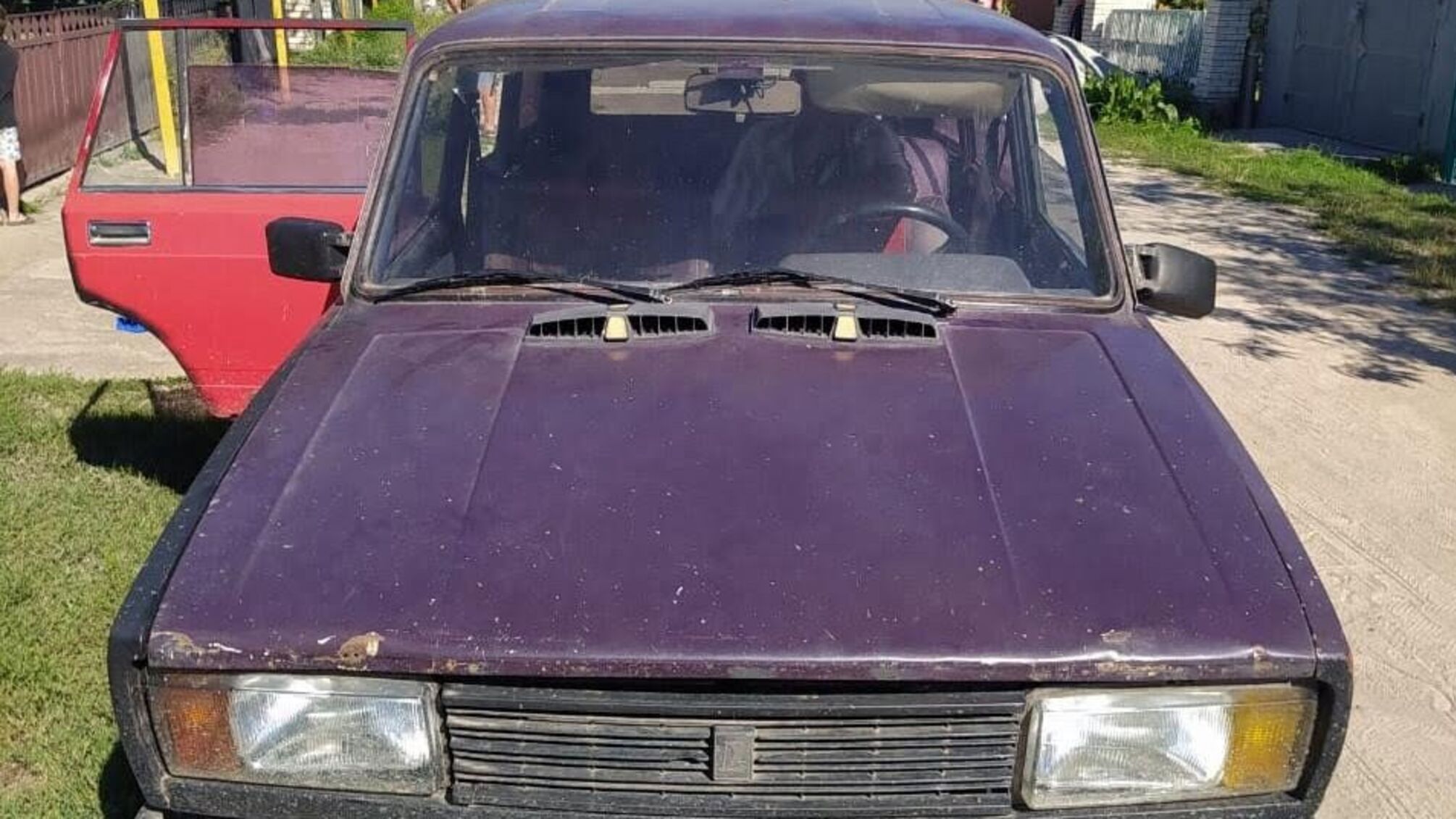 На Житомирщині сп'янілий водій наїхав на двох дітей (фото)