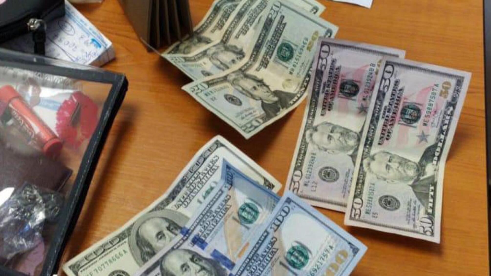 Два керівники Одеської митниці постануть перед судом за одержання 2 200 доларів США неправомірної вигоди