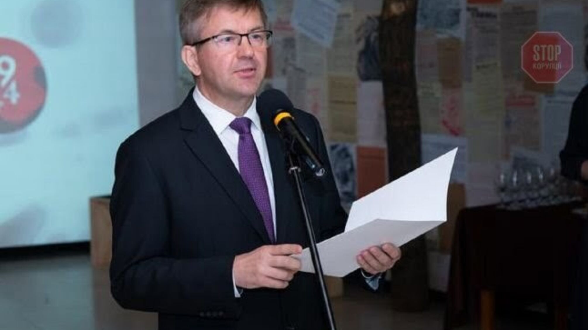 Посол Білорусі в Словаччині Лещеня подав у відставку