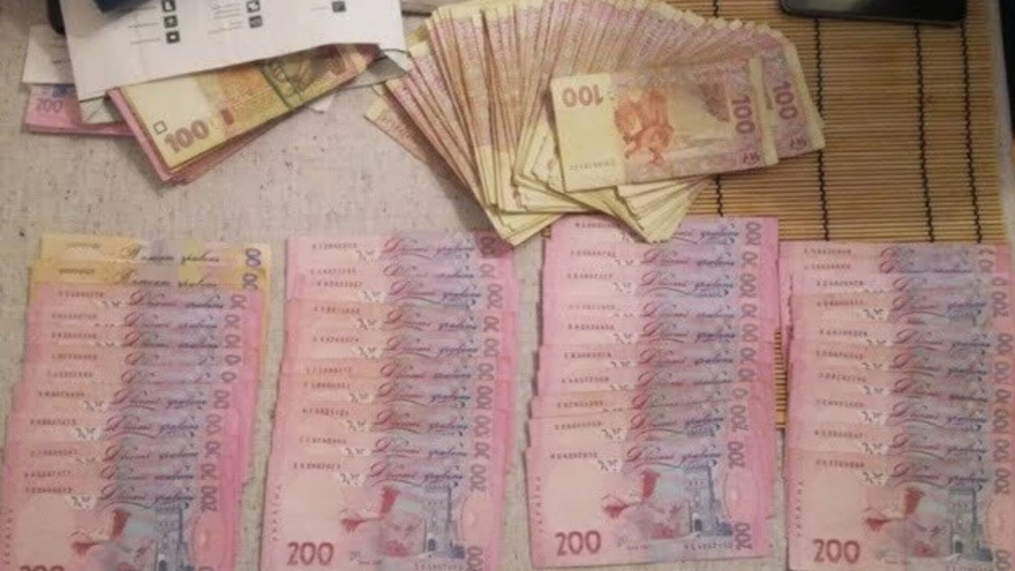 З Харківської ОДА звільнили посадовця, який 'погорів' на хабарі в 1,3 мільйона