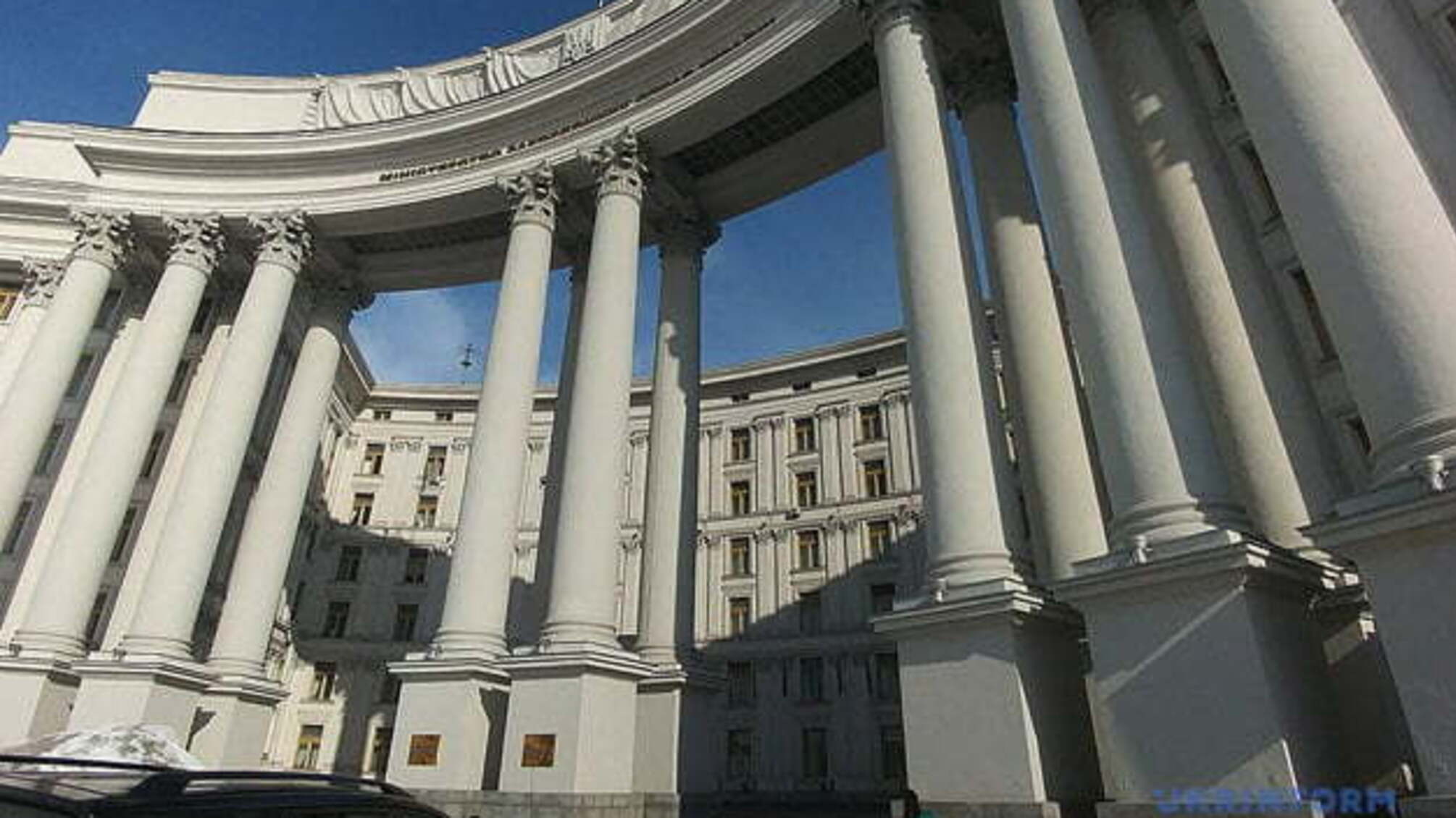 МЗС звернулося до білоруських правоохоронців через затримання українських журналістів у Мінську