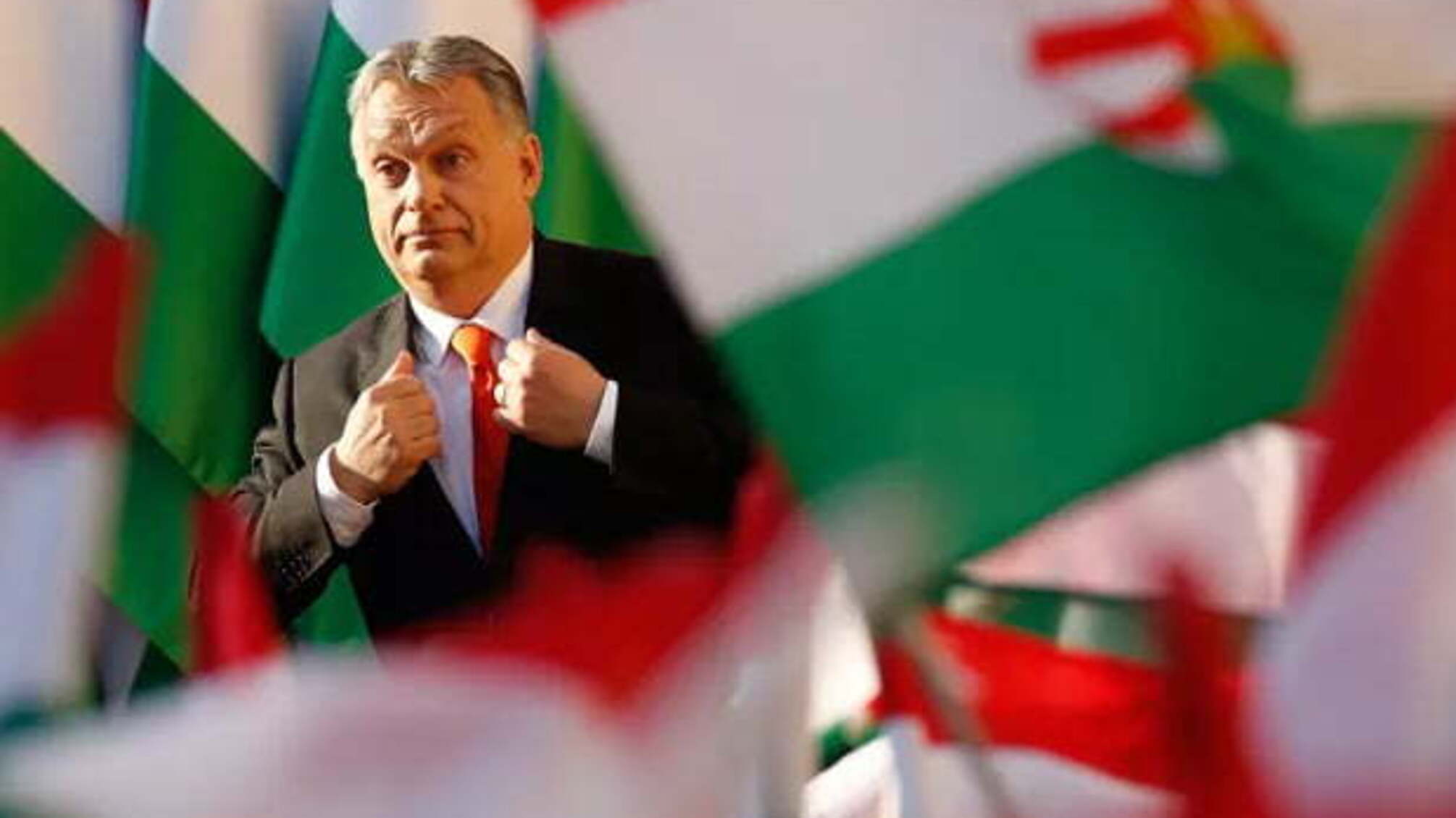 Прем'єр Угорщини хоче закрити країну для мігрантів через 'біологічну загрозу'