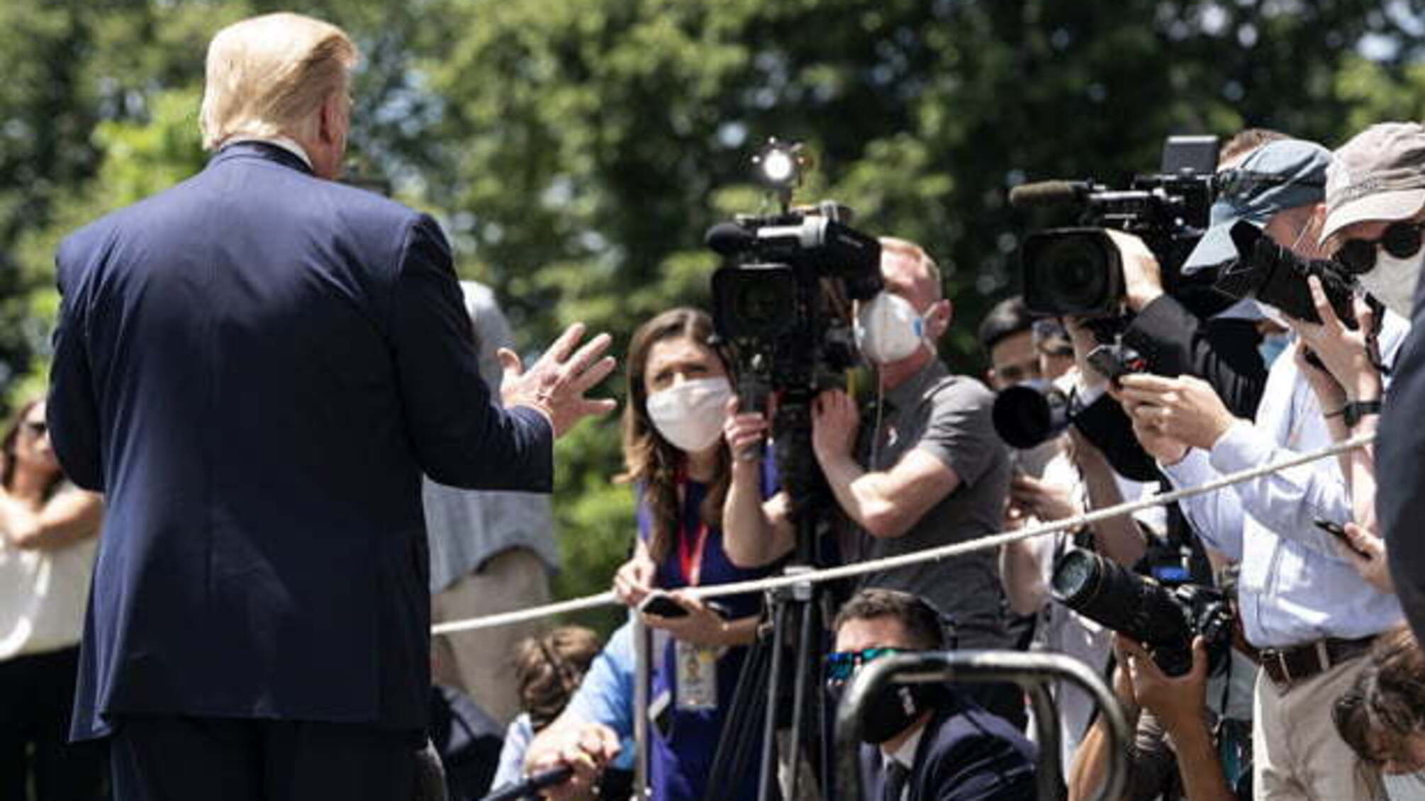 Американський губернатор перед зустріччю з Трампом здав позитивний тест на коронавірус