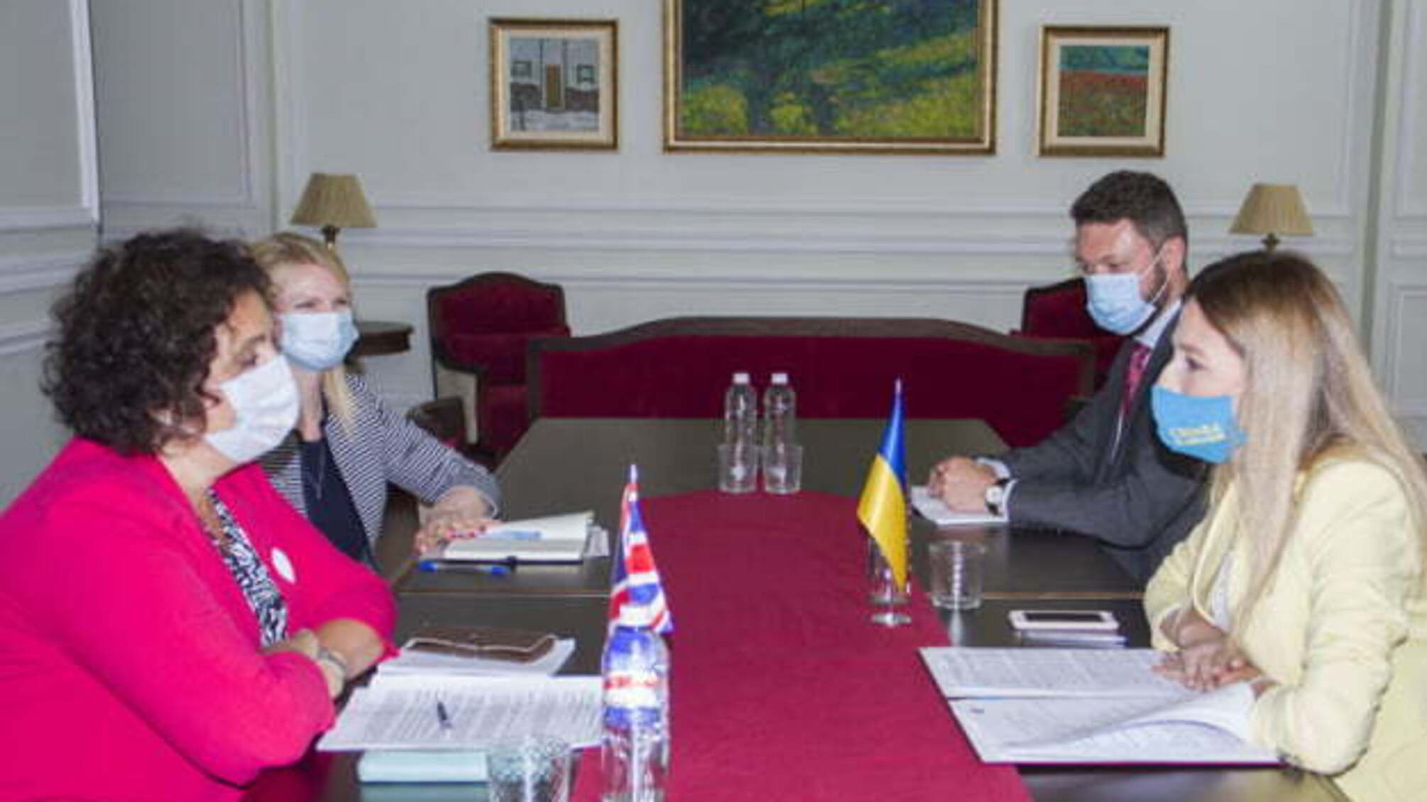Джапарова обговорила з послом Британії створення 'Кримської платформи'