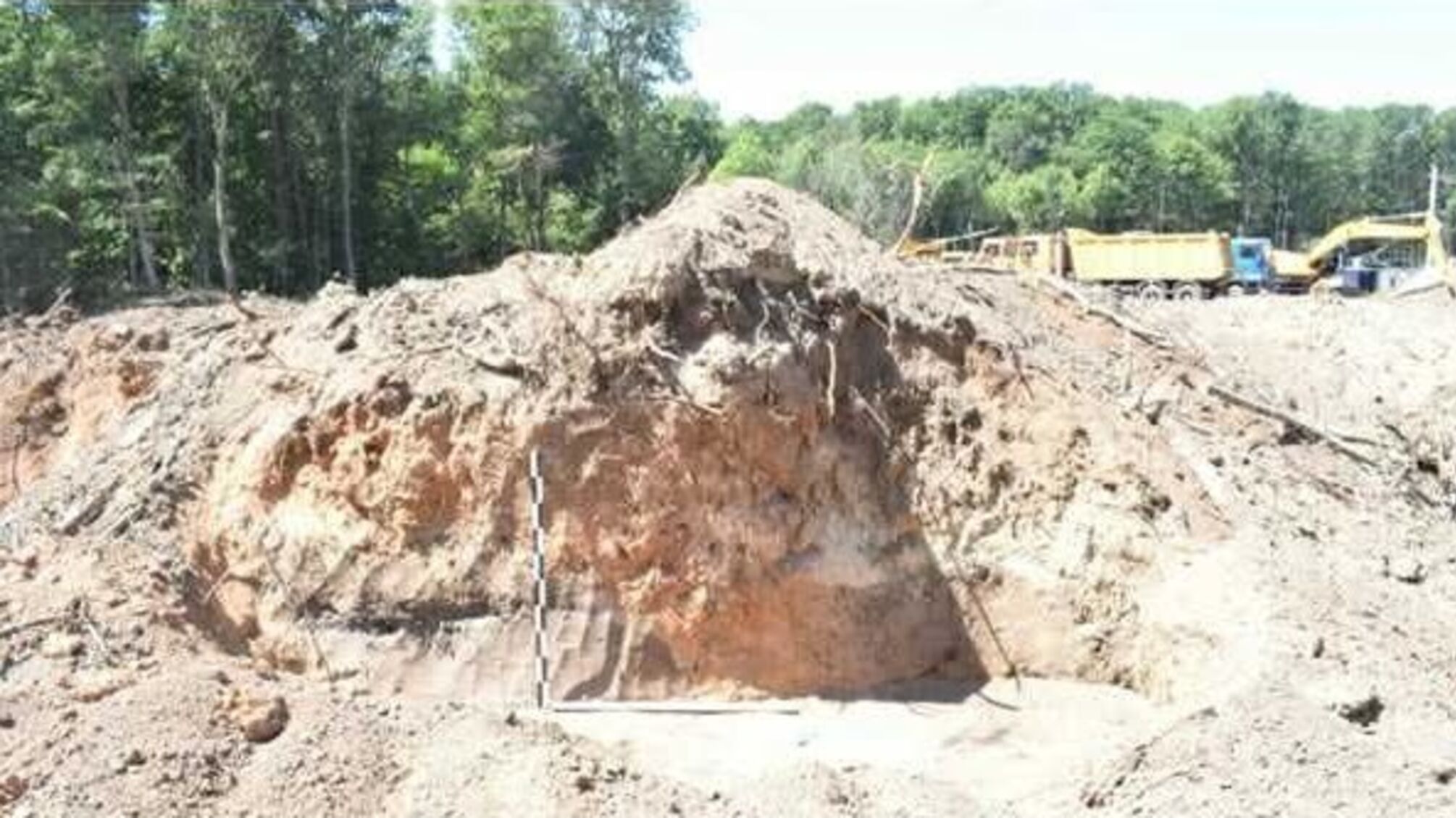 Газовики на Полтавщині нищать унікальне скіфське городище - археологи