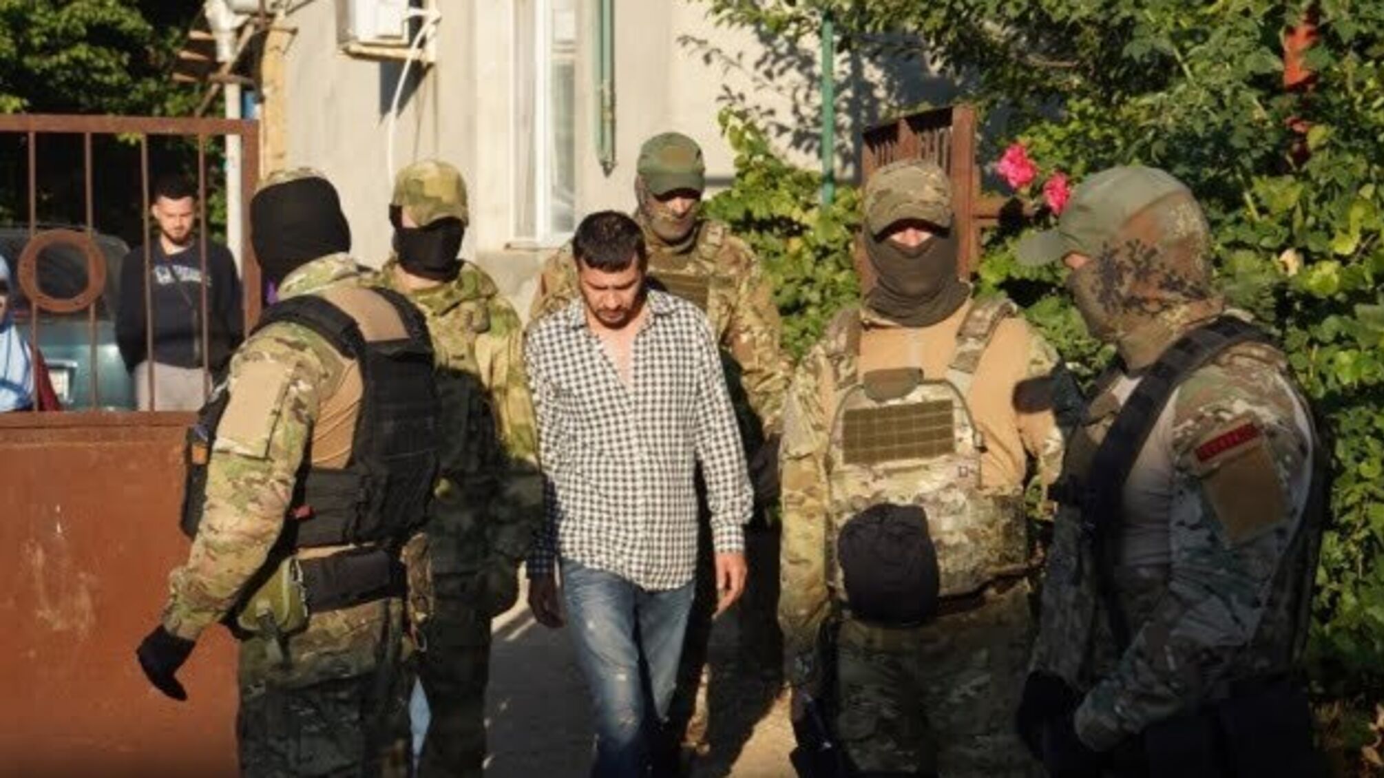 МЗС Туреччини засудило арешти кримських татар в окупованому Криму