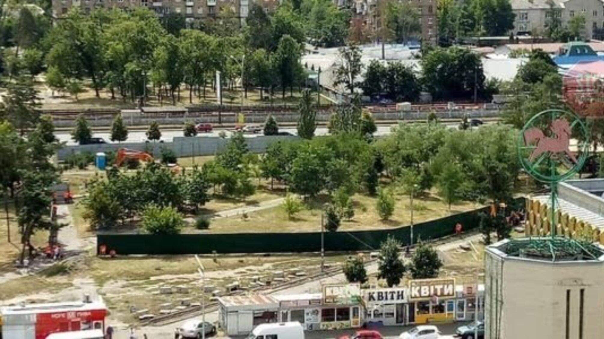 У столиці на місці парку хочуть побудувати висотку (фото)