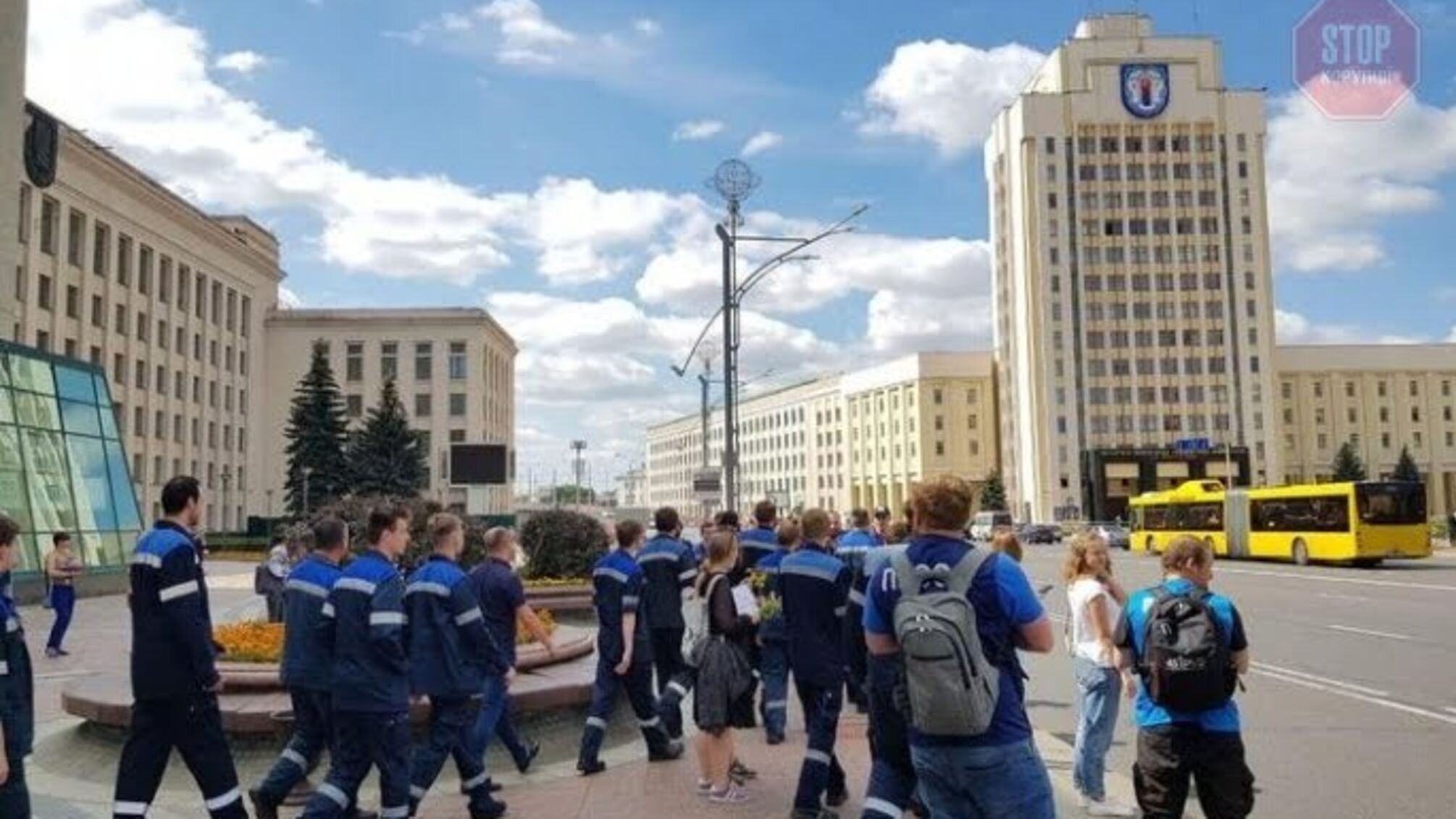 Працівники Мінського метрополітену приєдналися до протестів (фото)
