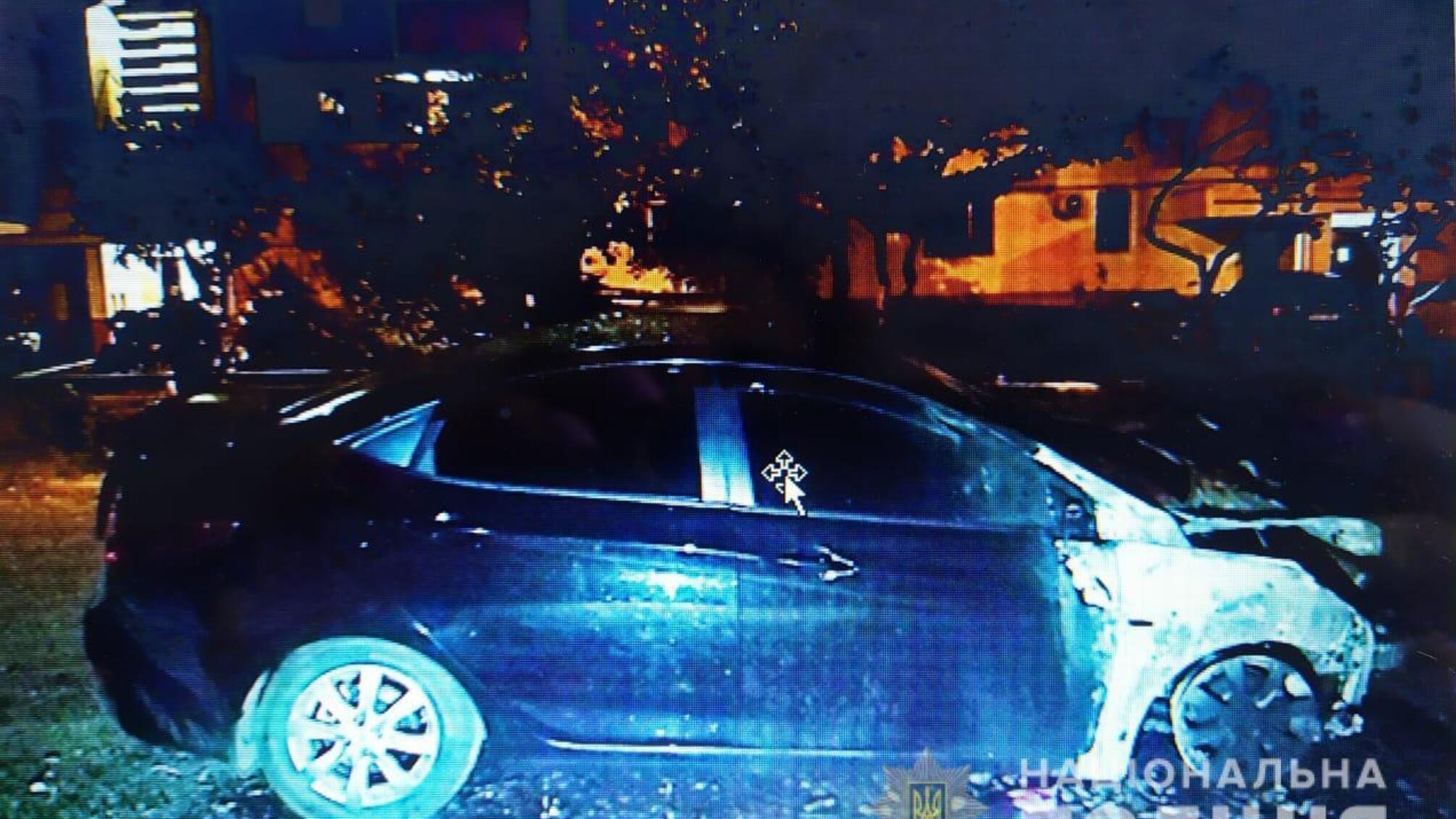 Поліцейські встановлюють обставини займання трьох автомобілів жителів Одеси